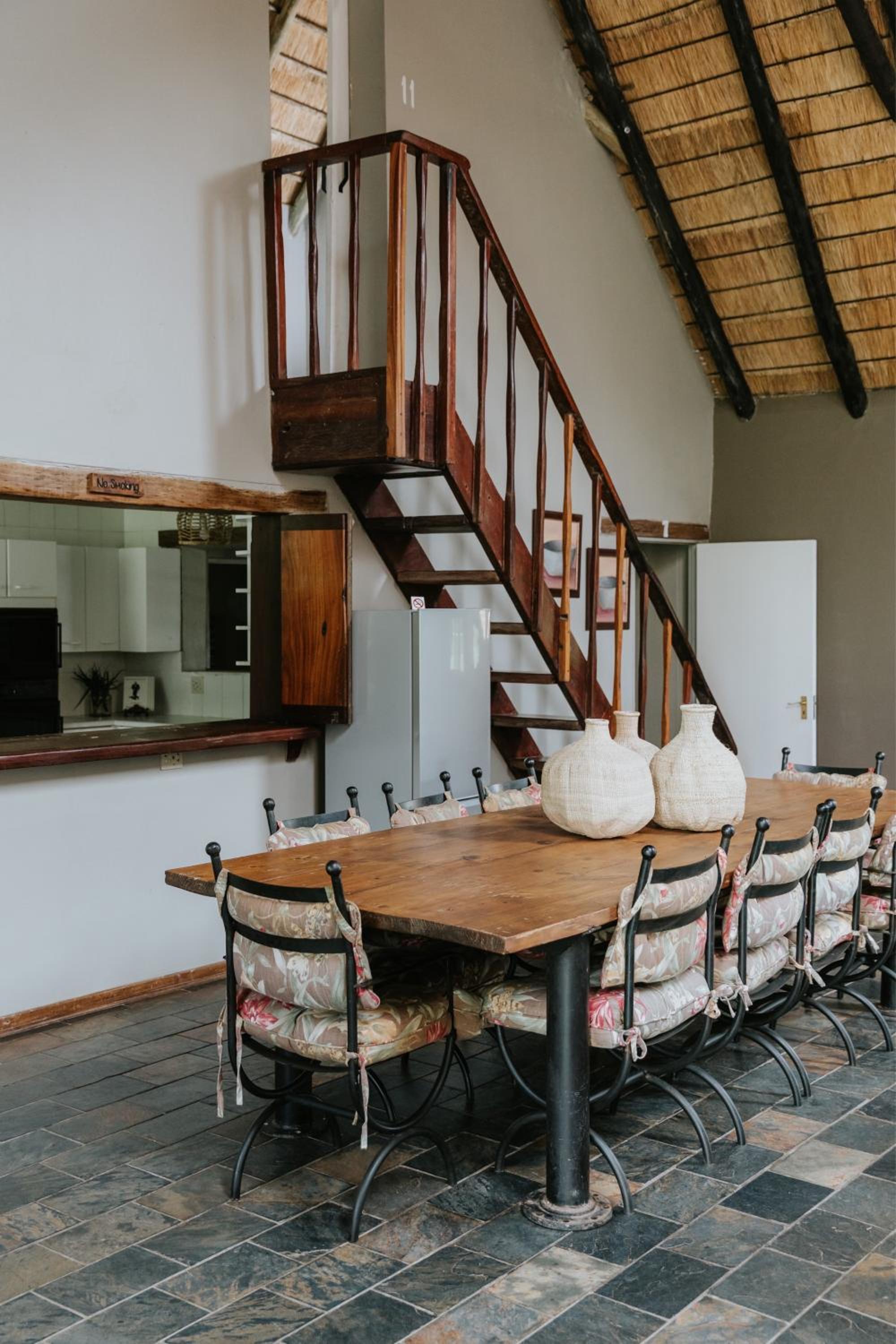 Main House - Photo 29