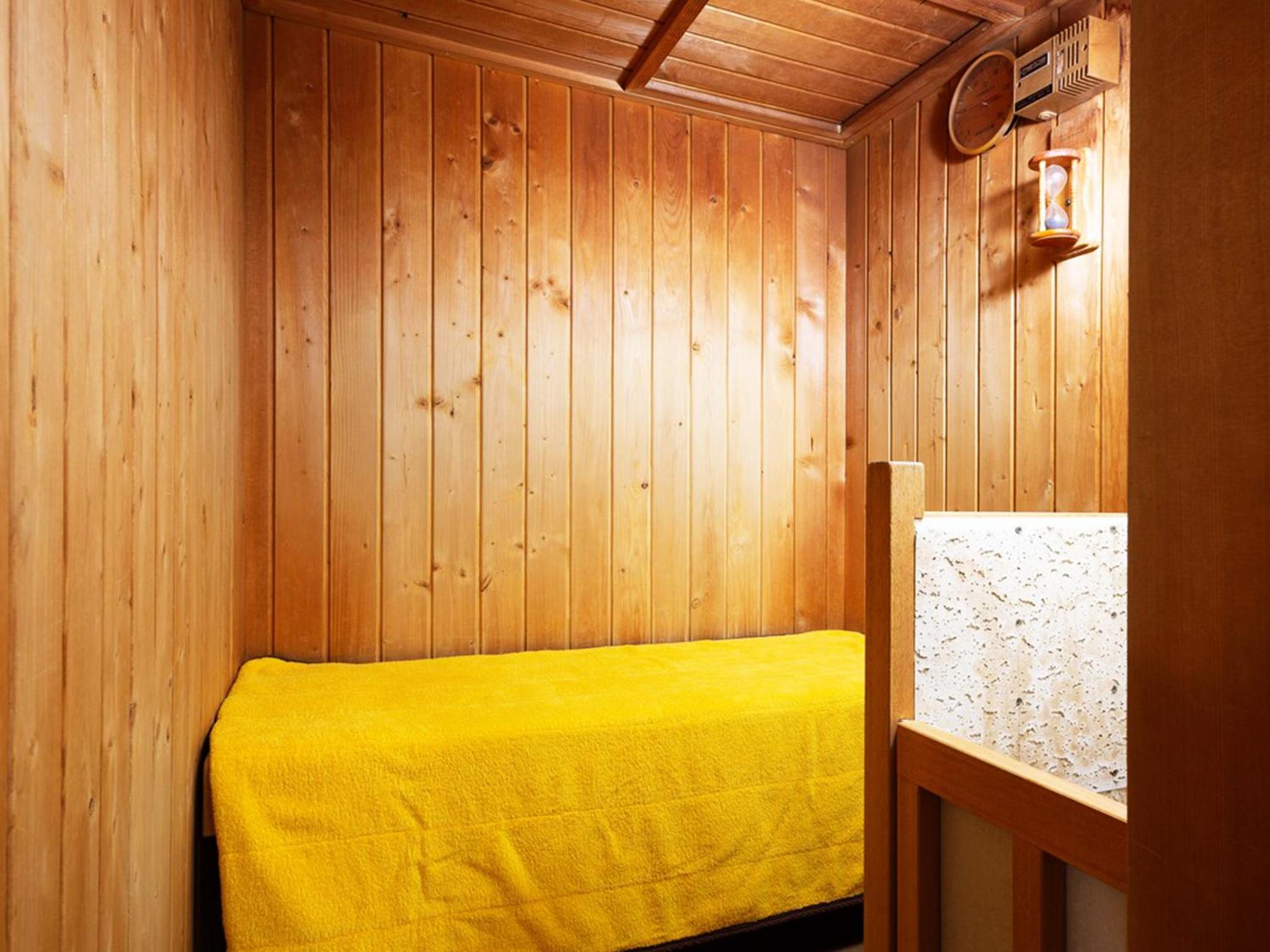 Suite with Sauna - Photo 9