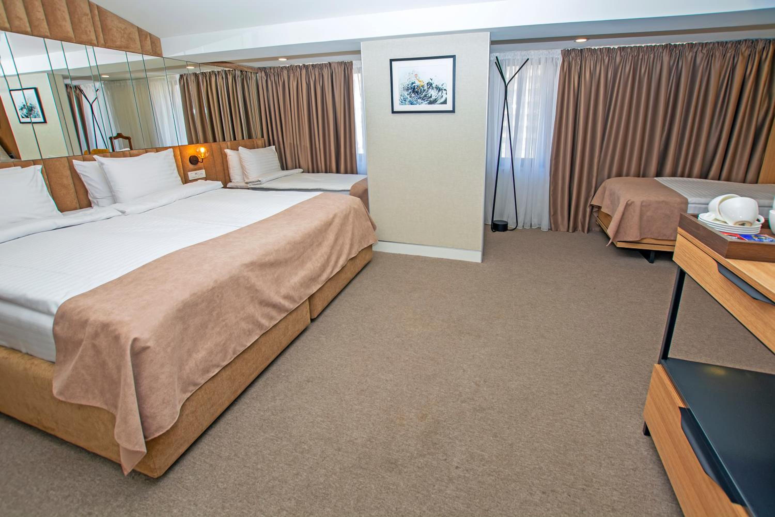 Deluxe Quadruple Room photo 1