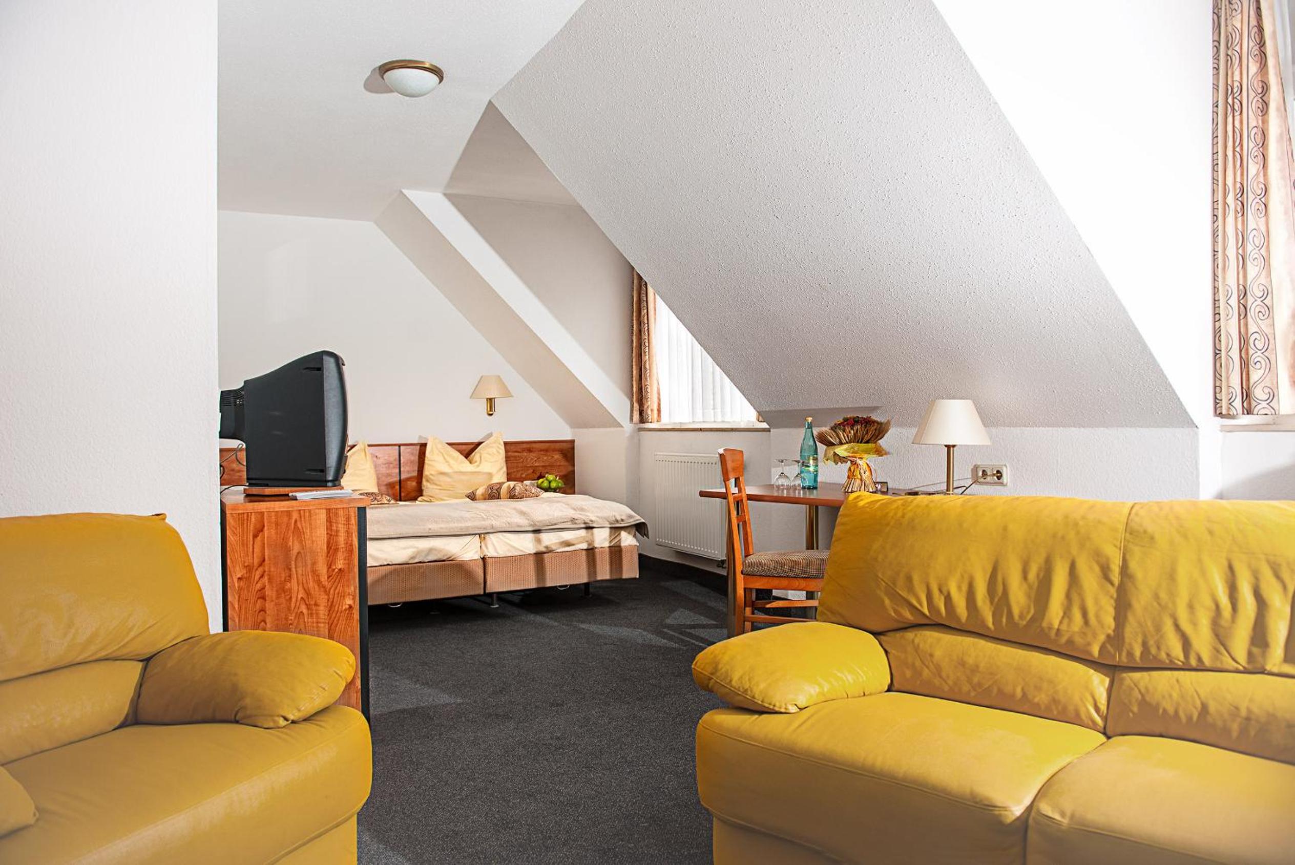 Double Room with Sitting Area - Photo 4