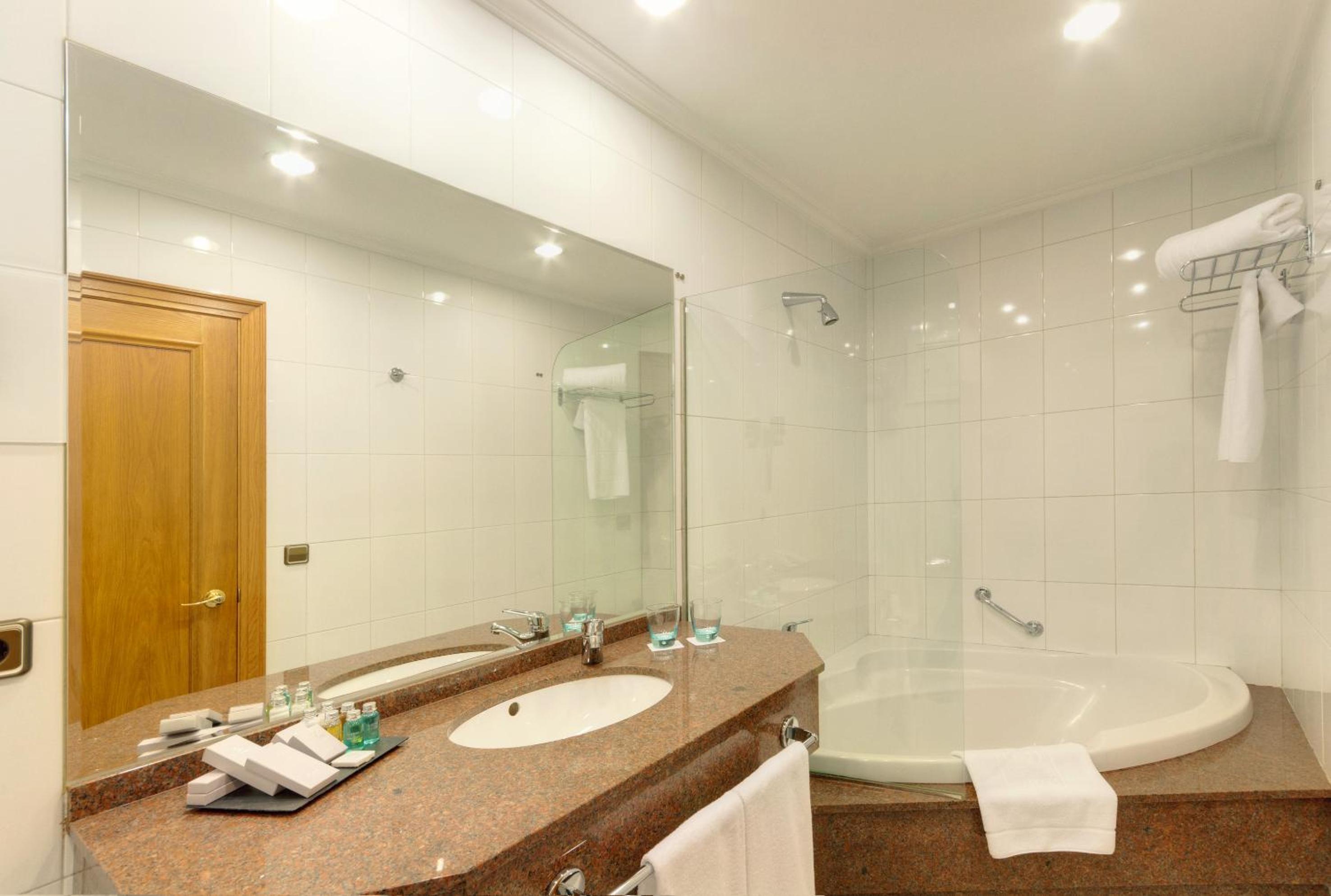 Junior Suite - Photo 2