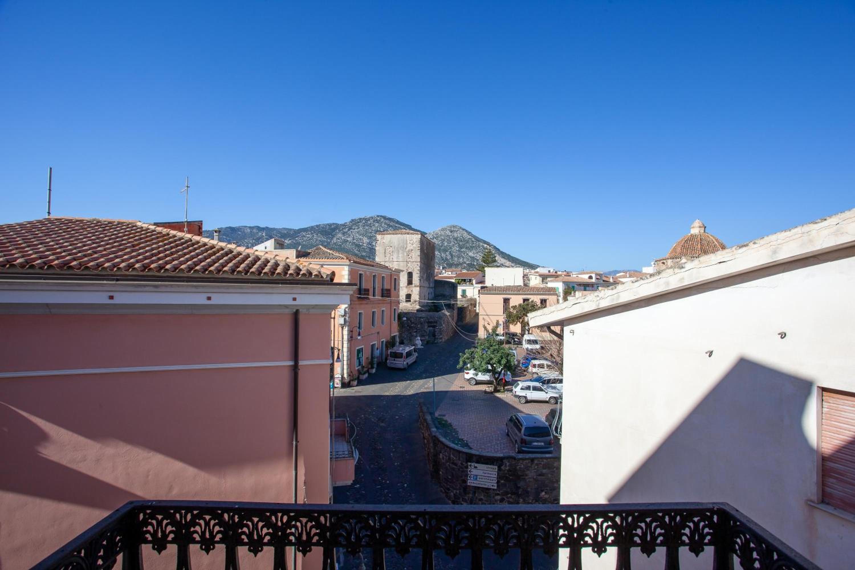 Superior Apartment with City View photo 3