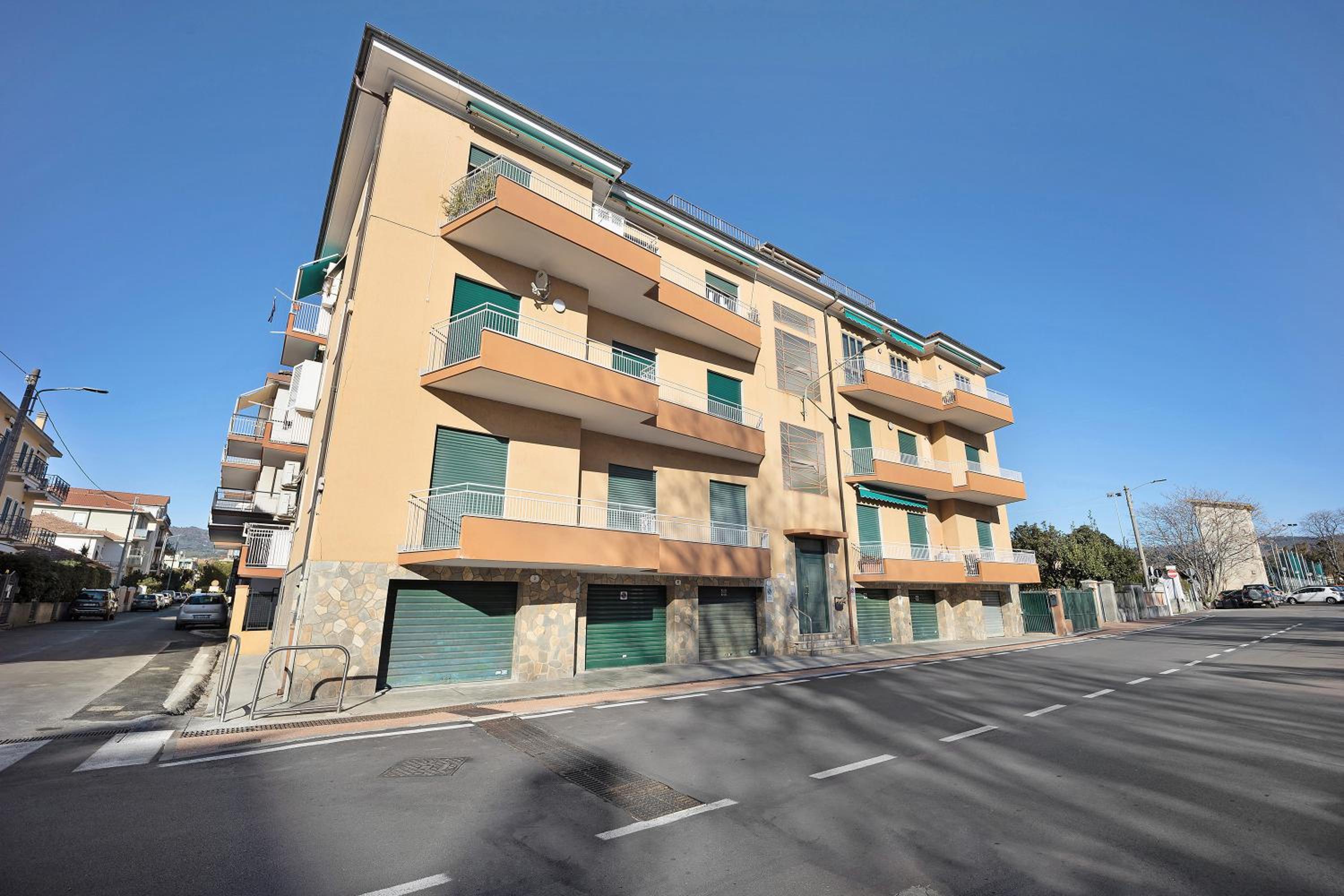 Superior One-Bedroom Apartment with Balcony photo 3