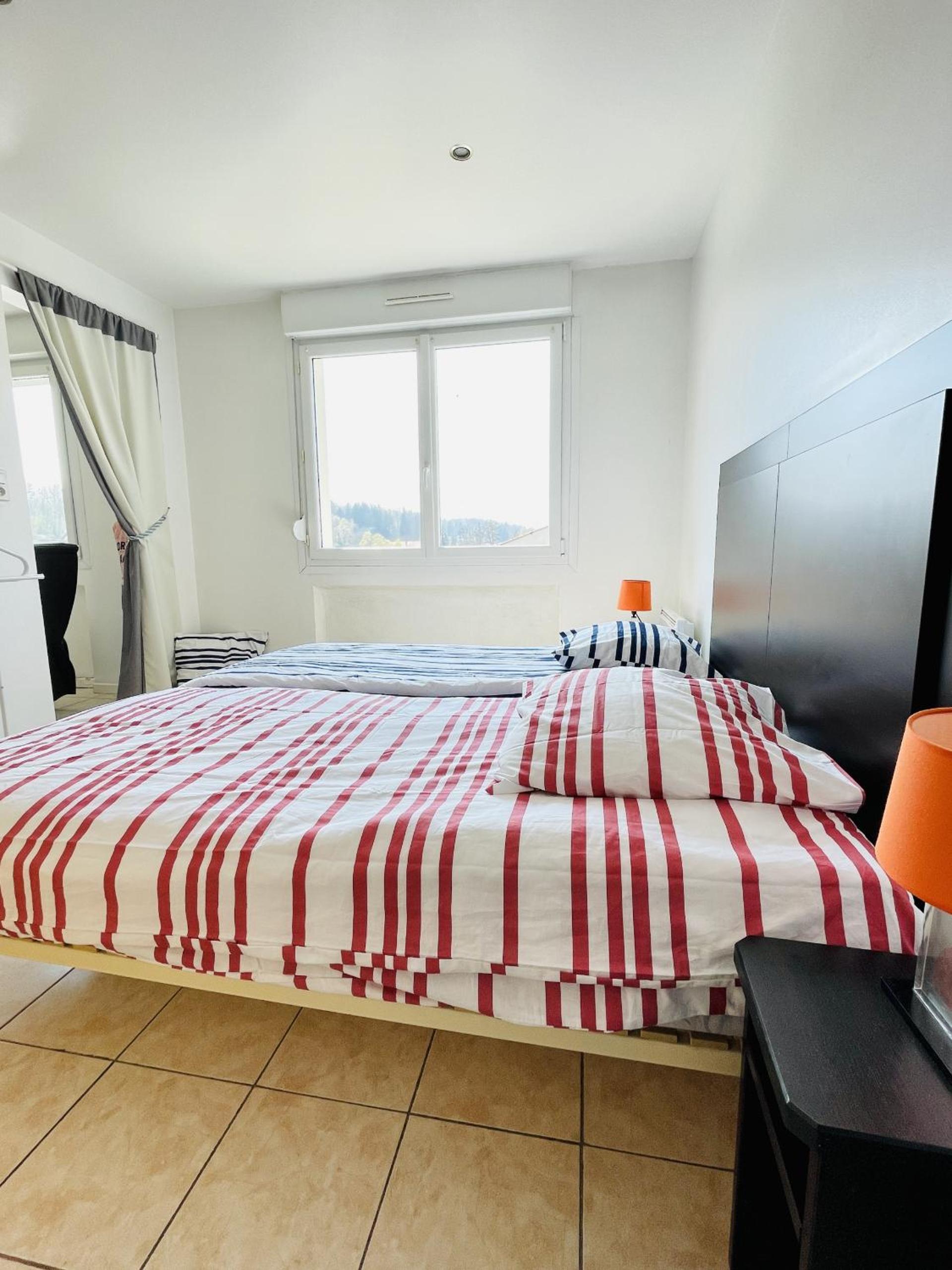 Deluxe Apartment photo 2