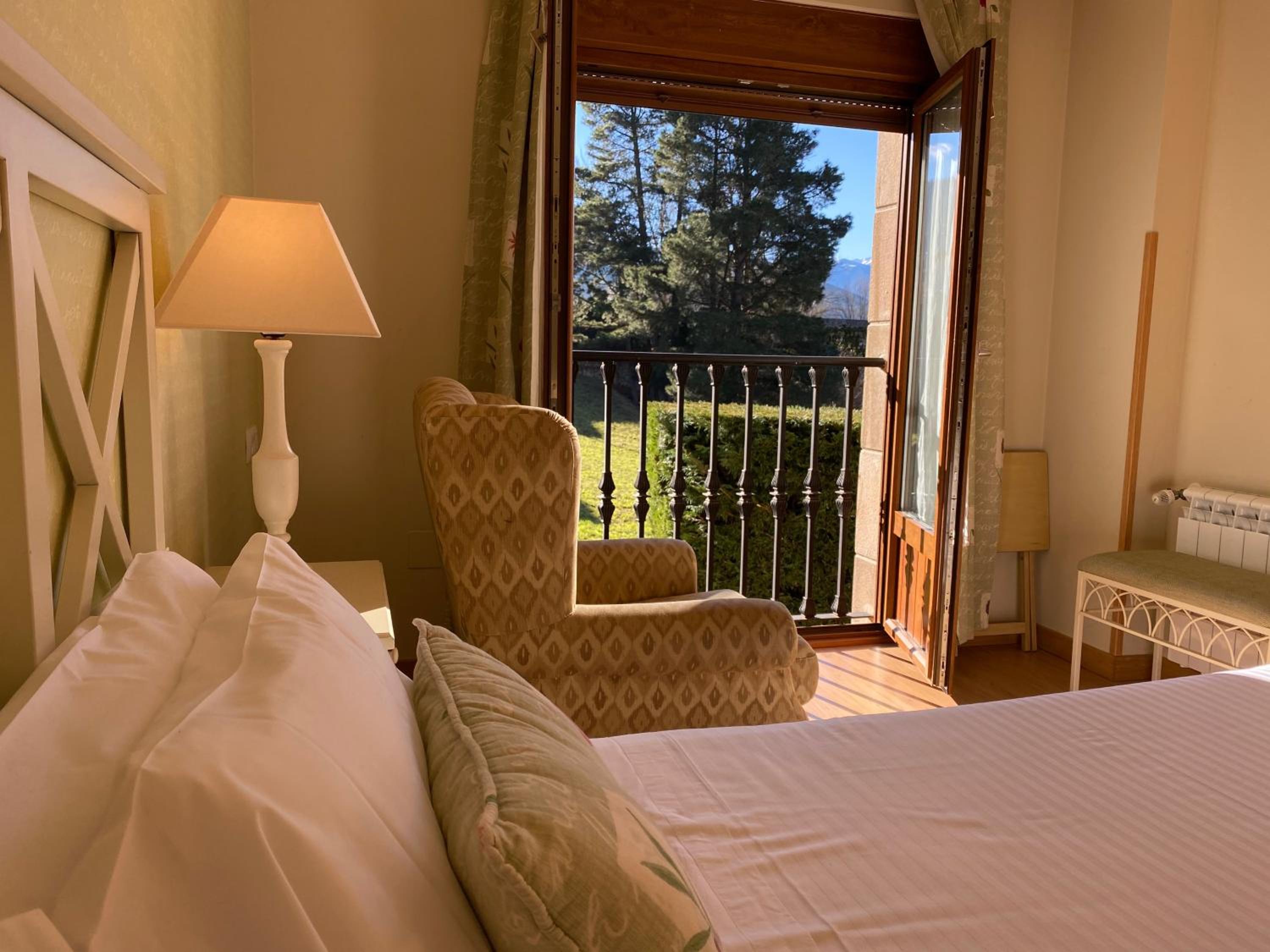 Double or Twin Room photo 2