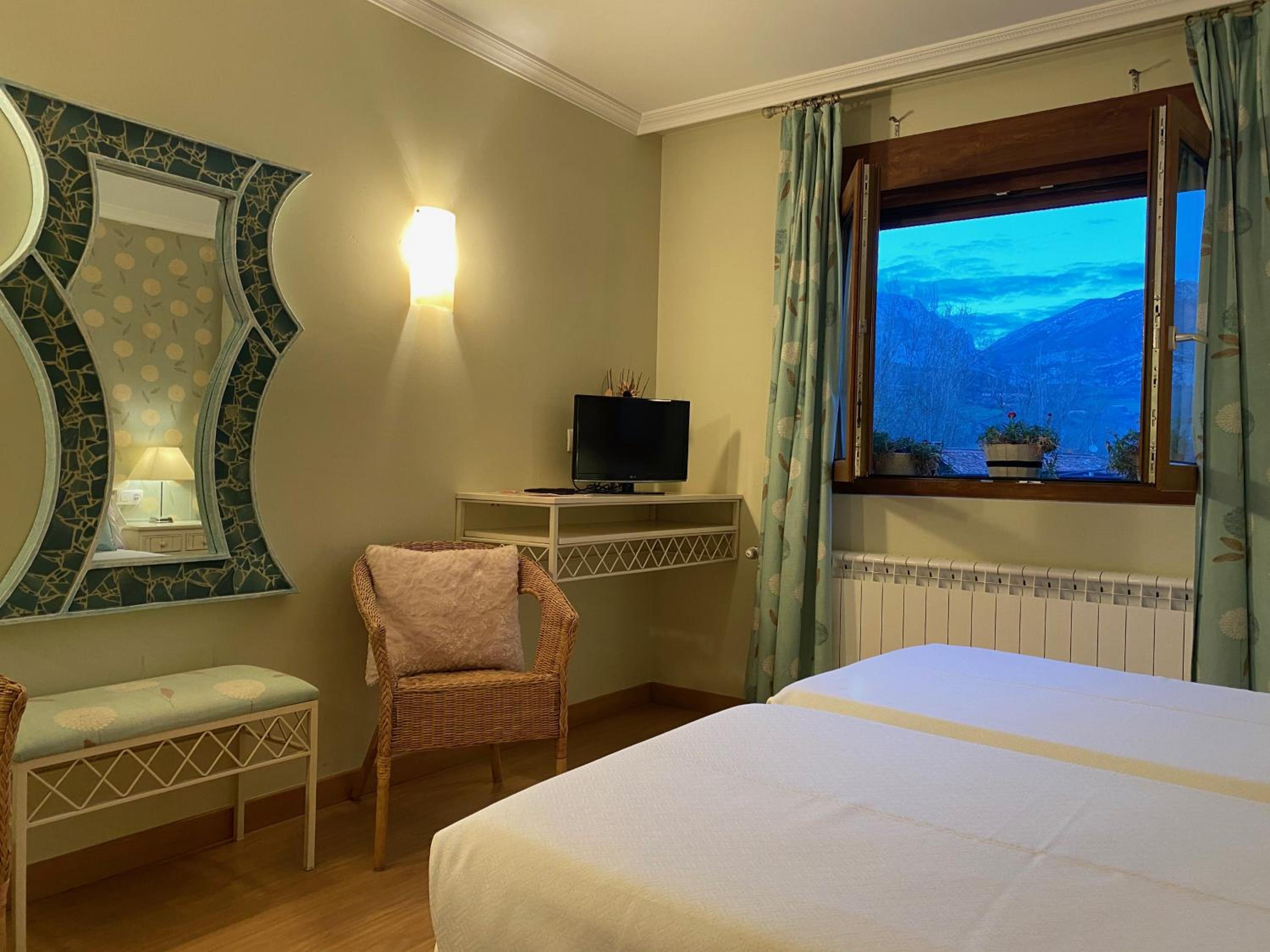 Single Room photo 2