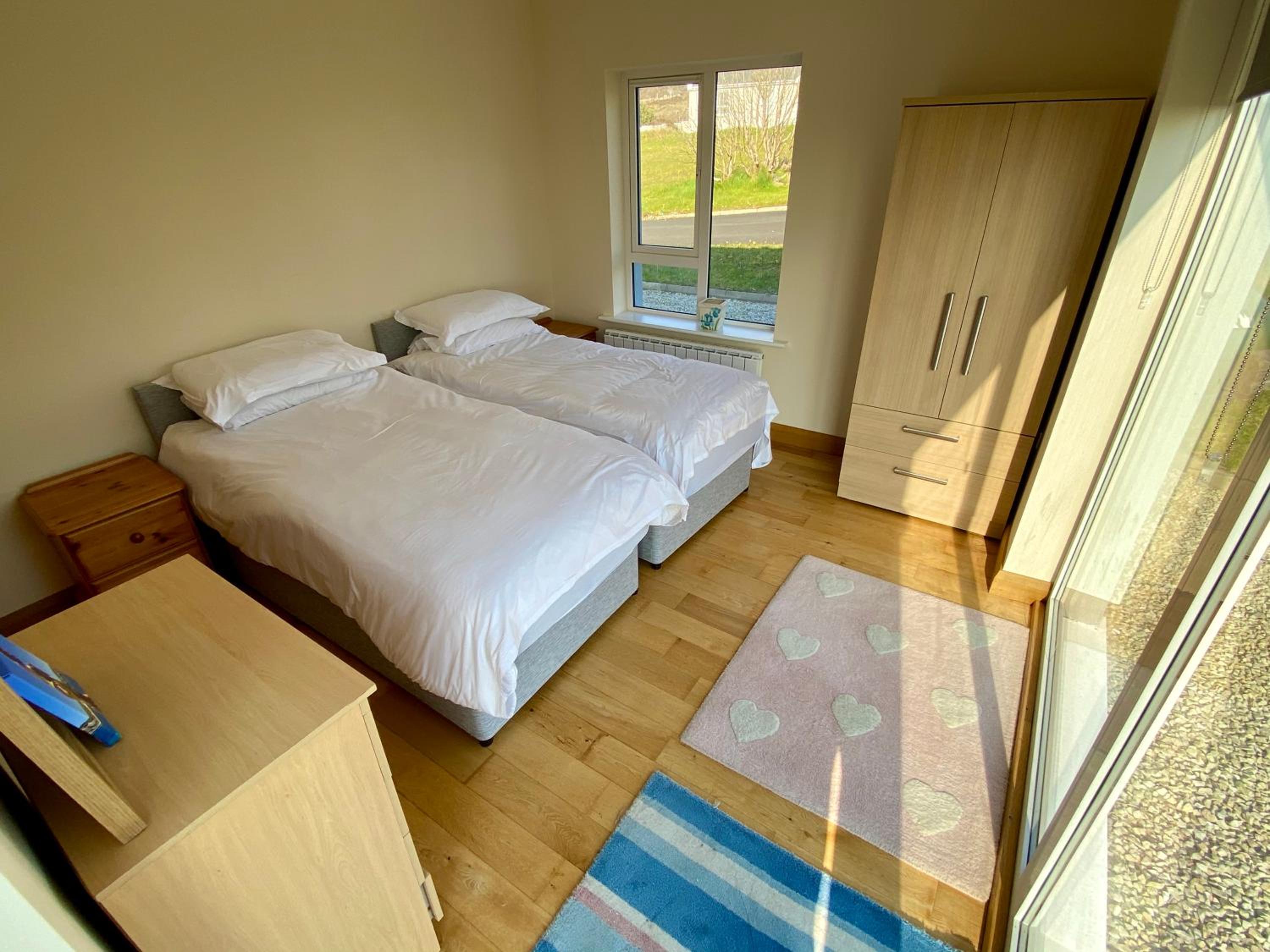Four-Bedroom House photo 1