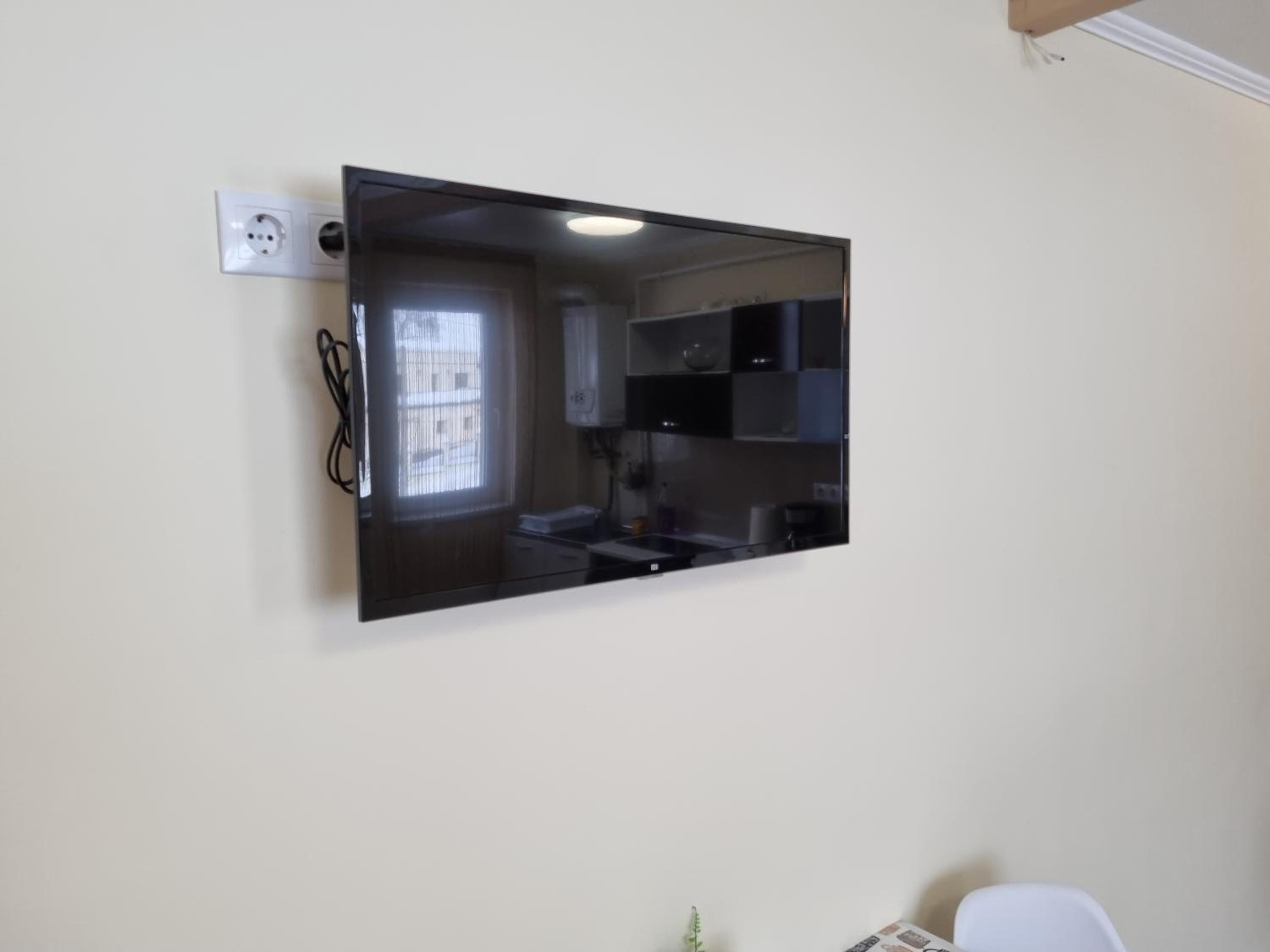 One-Bedroom Apartment - Photo 12