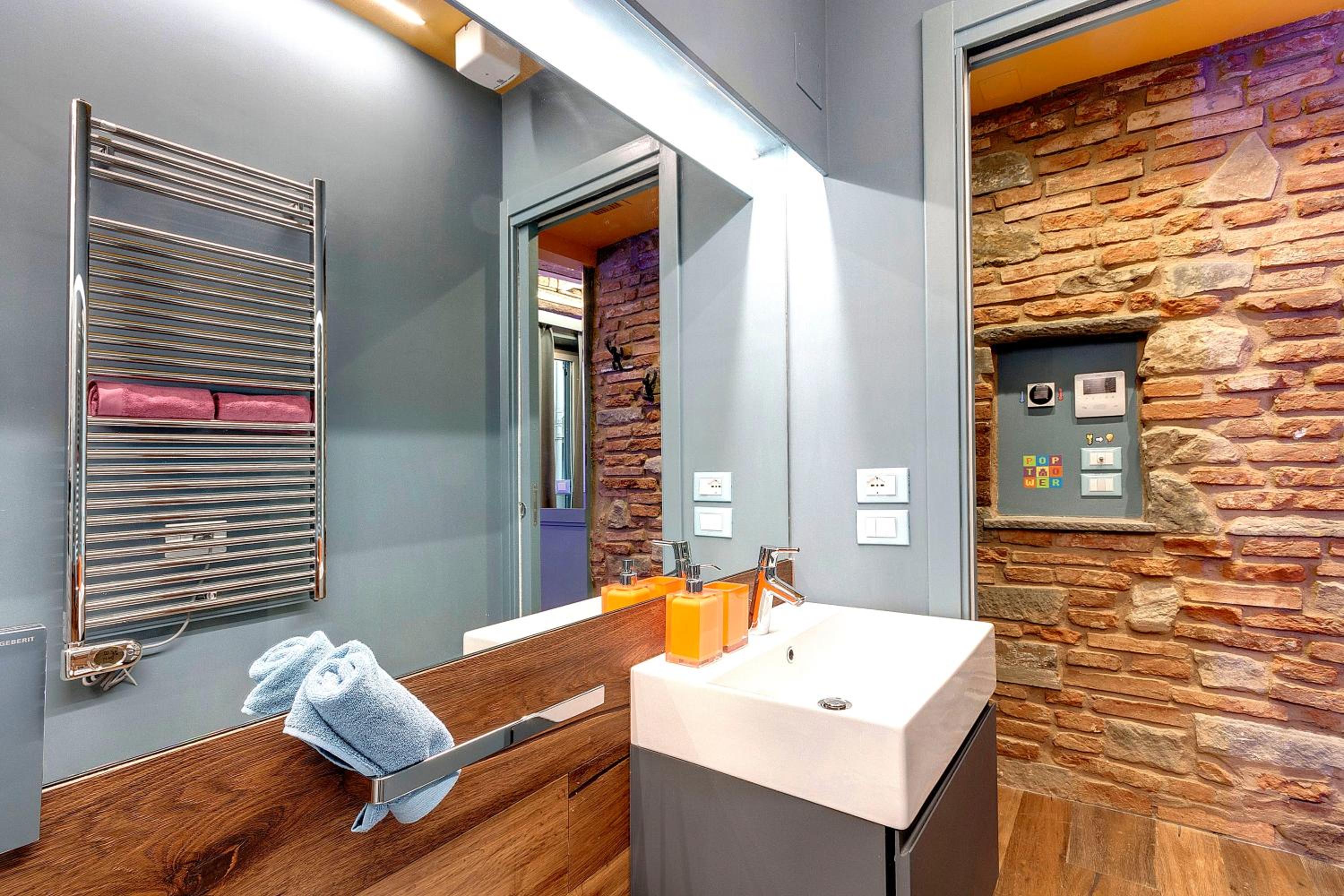 Studio Apartment photo 2
