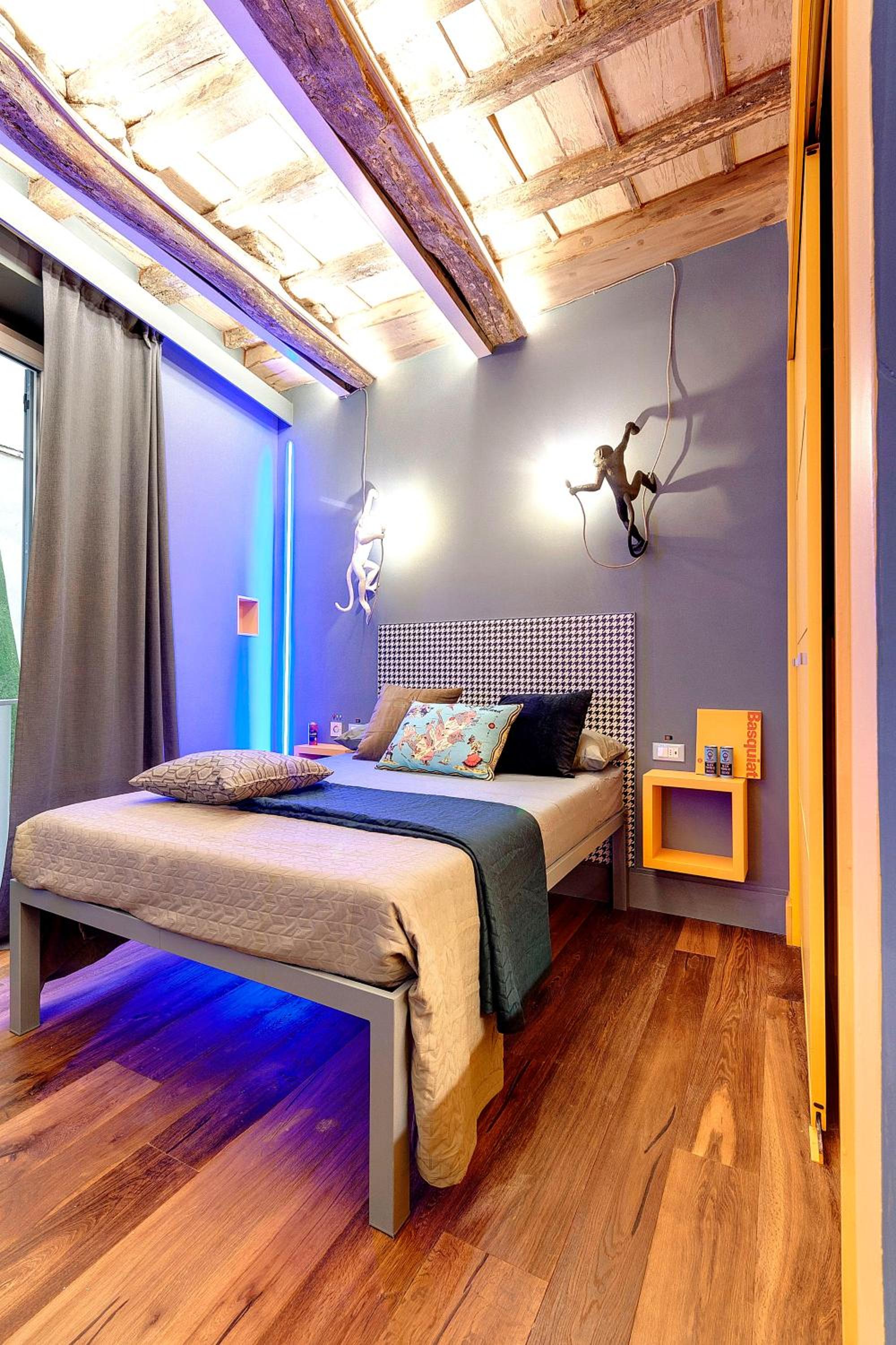 Studio Apartment photo 1