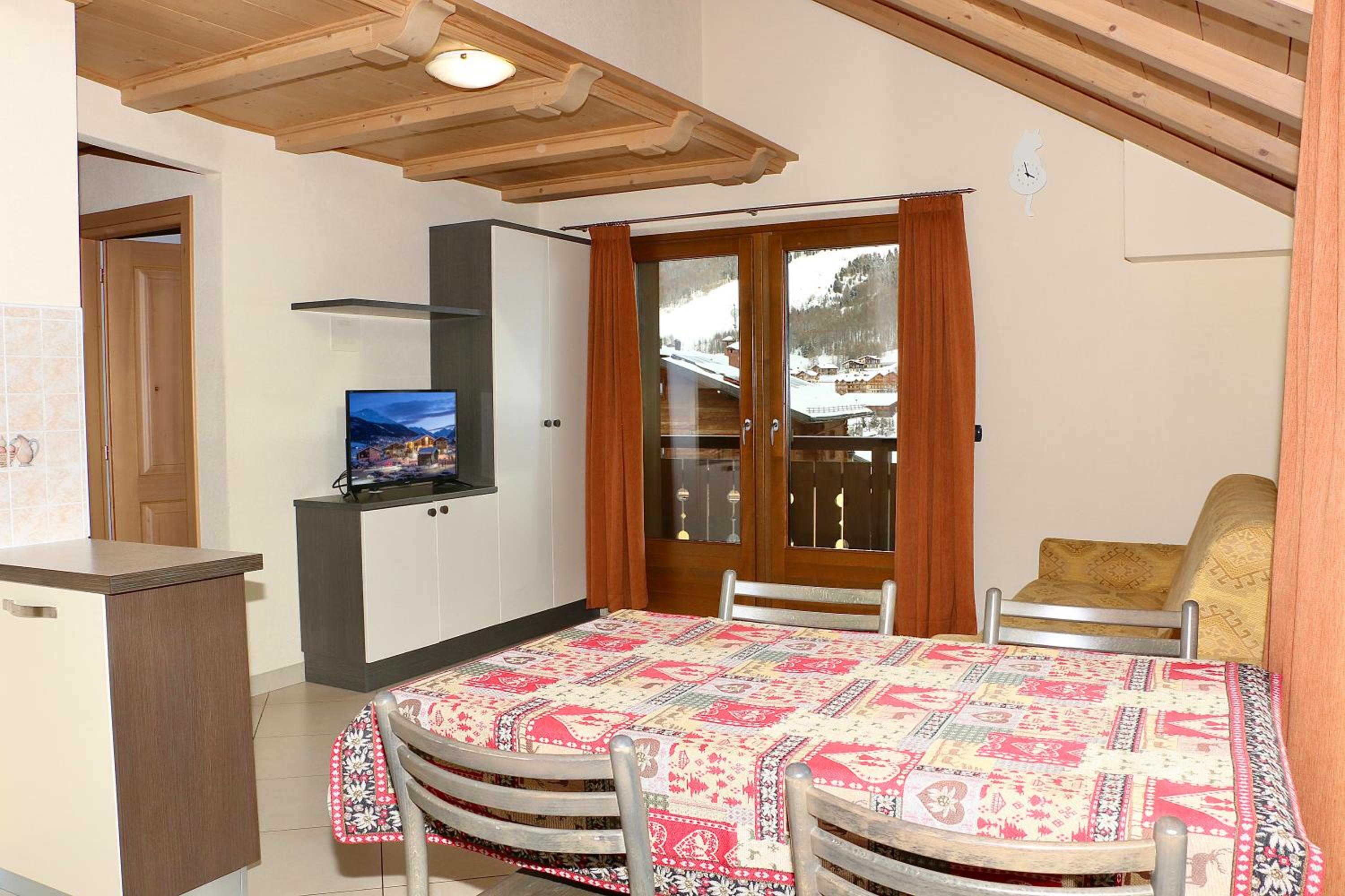 One-Bedroom Apartment