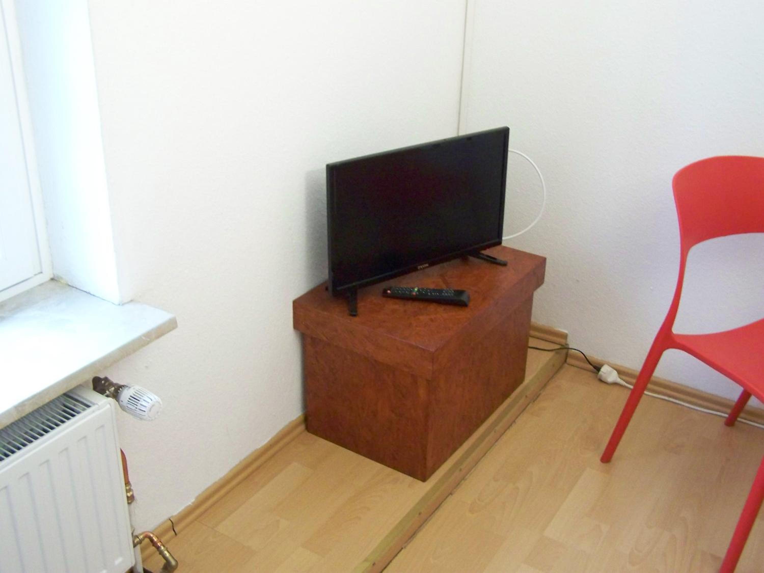 Small Twin Room - Photo 2