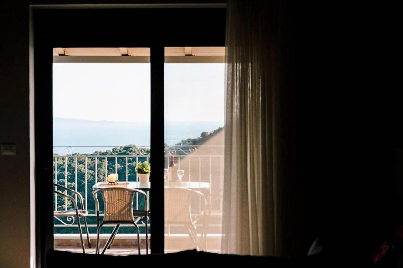 Villa with Sea View photo 3