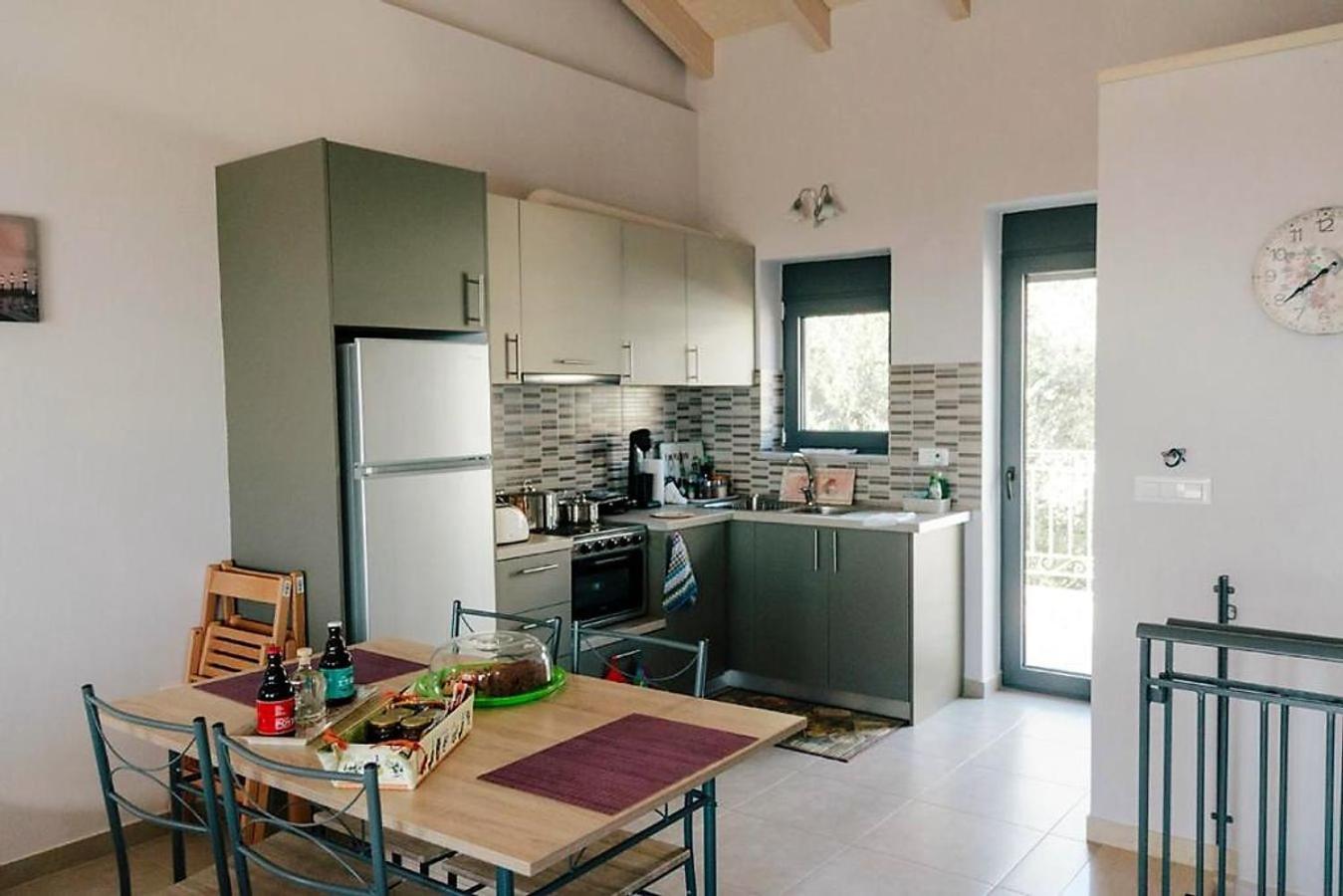 Villa with Sea View photo 2
