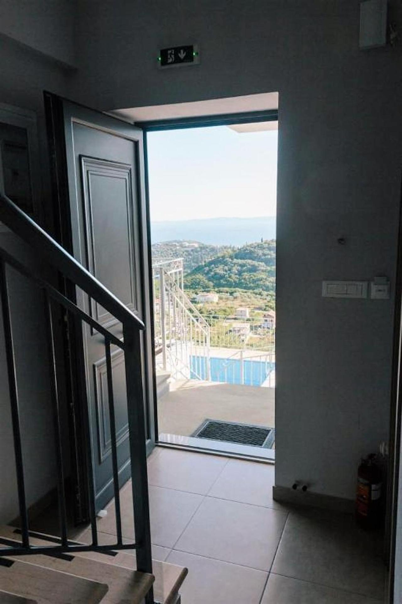 Villa with Sea View photo 3