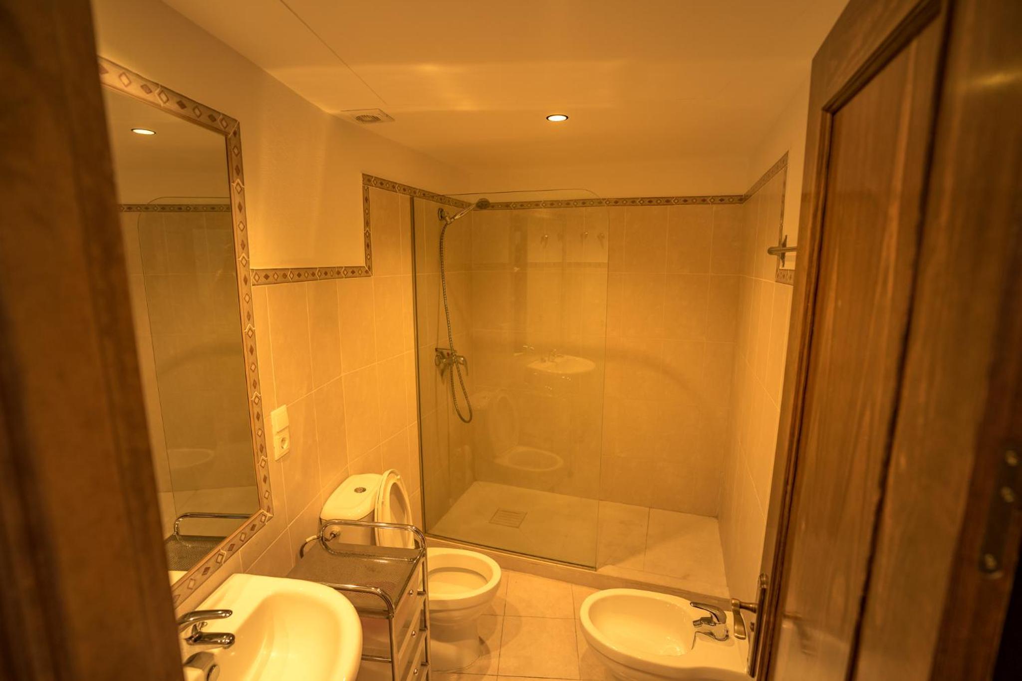 Two-Bedroom Apartment - Photo 7