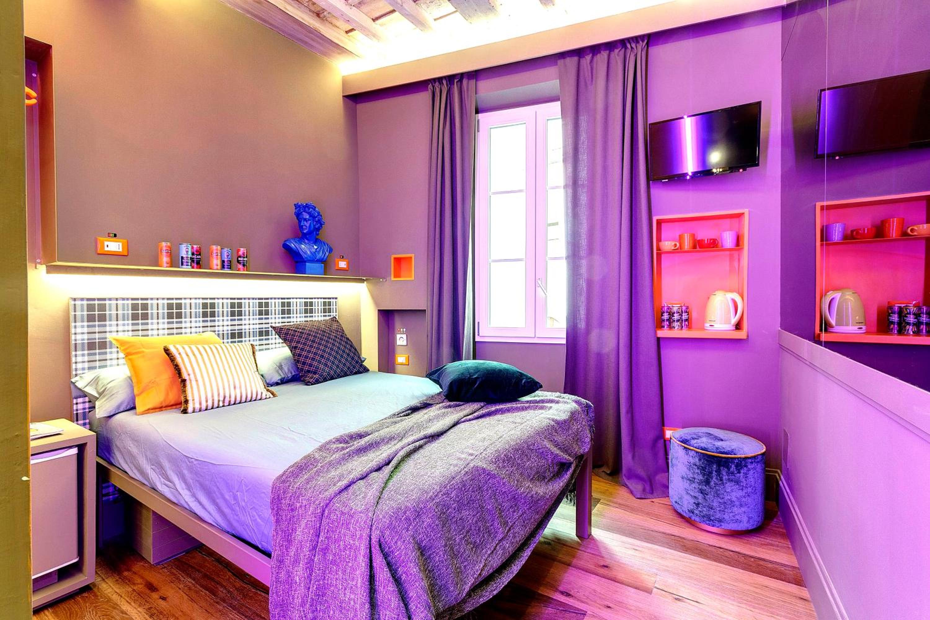 Studio Apartment photo 1