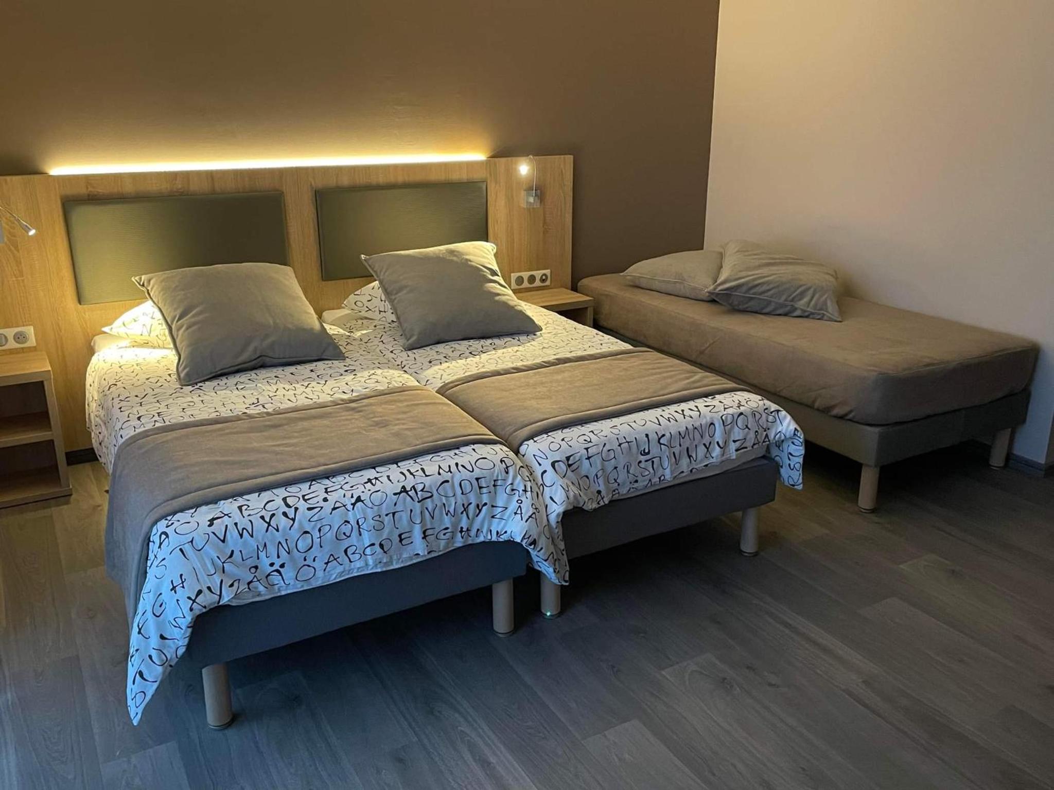 Deluxe Room - Photo 1