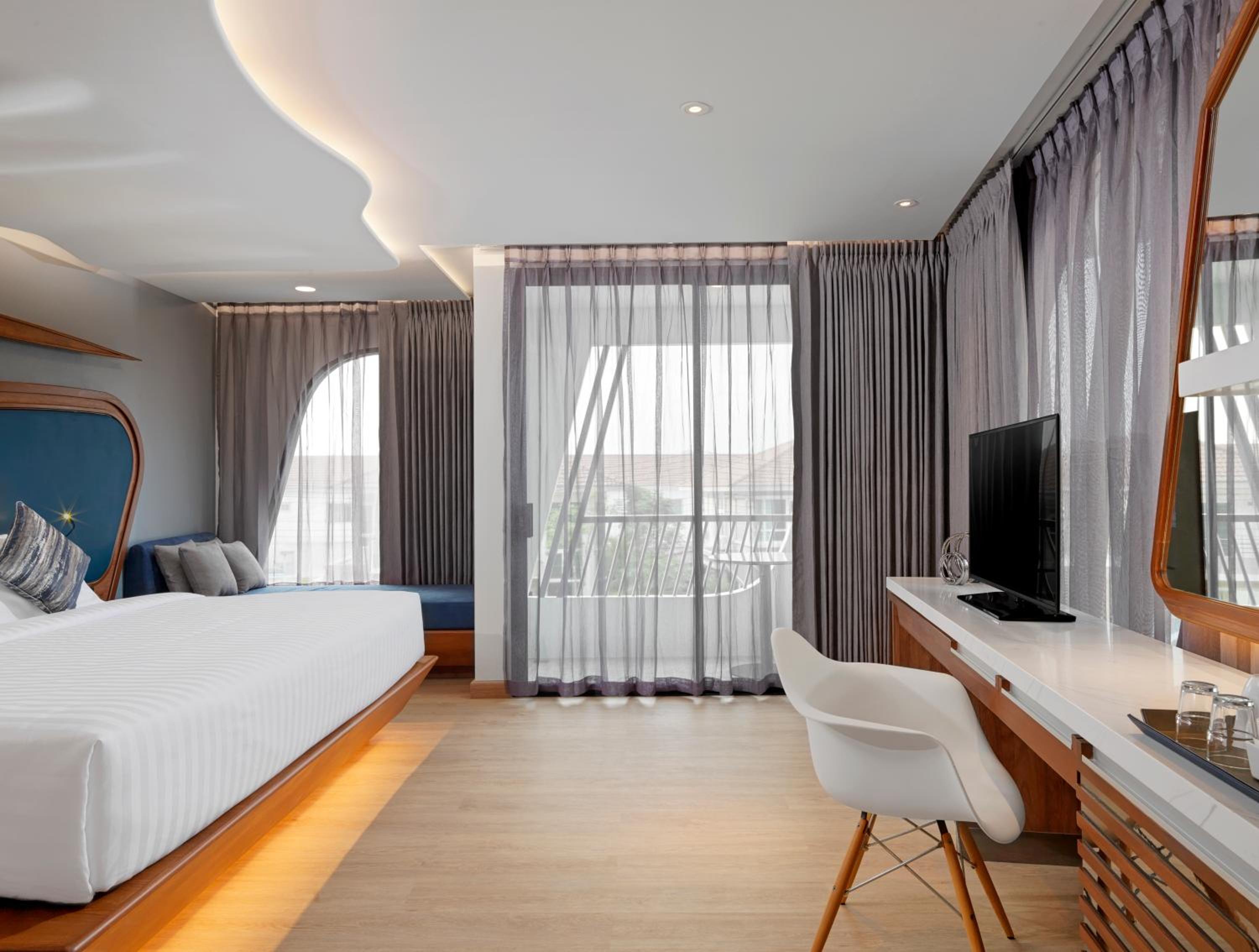Deluxe Double or Twin Room - Photo 1