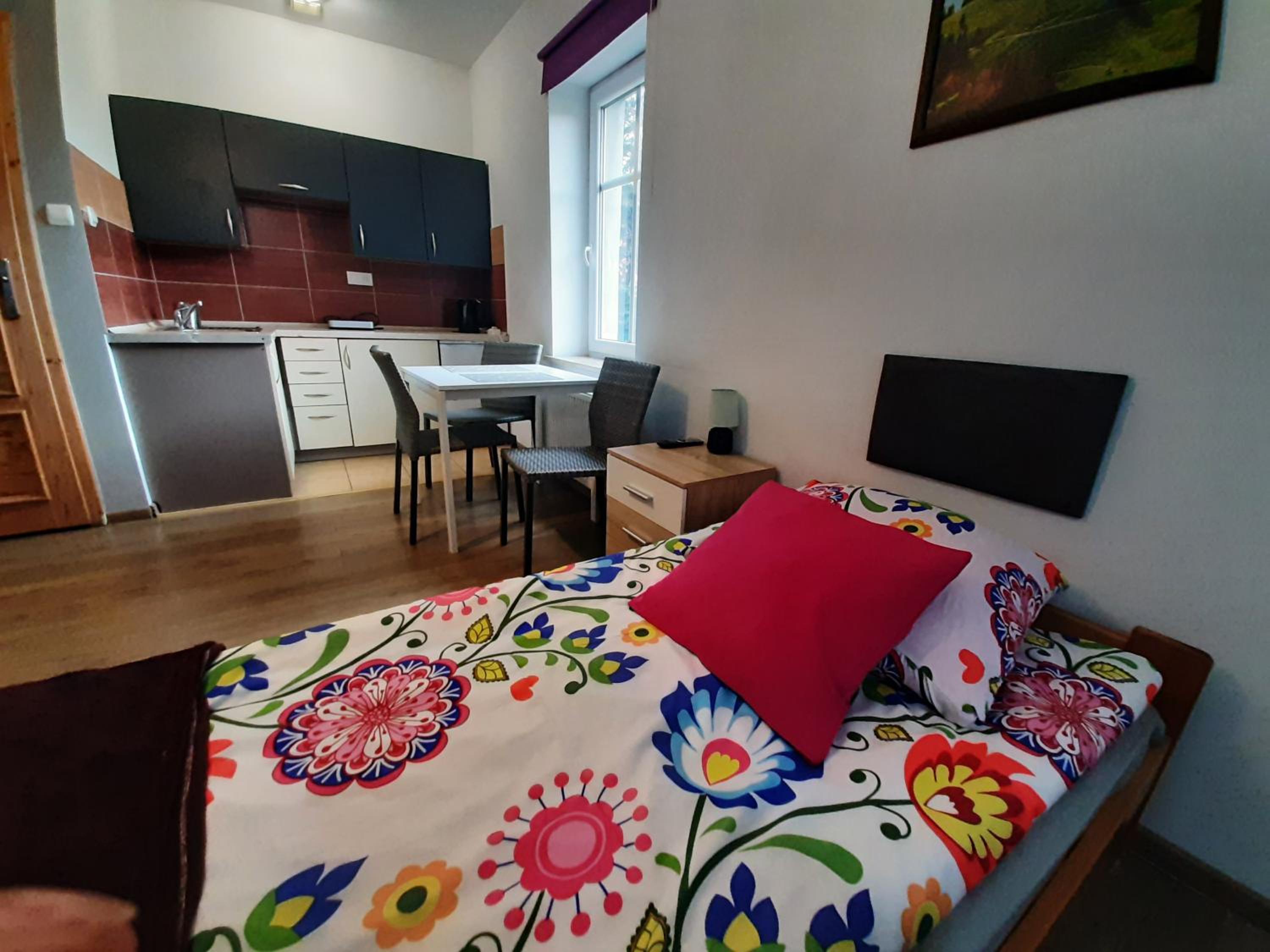 Comfort Triple Room with Shower - Photo 6