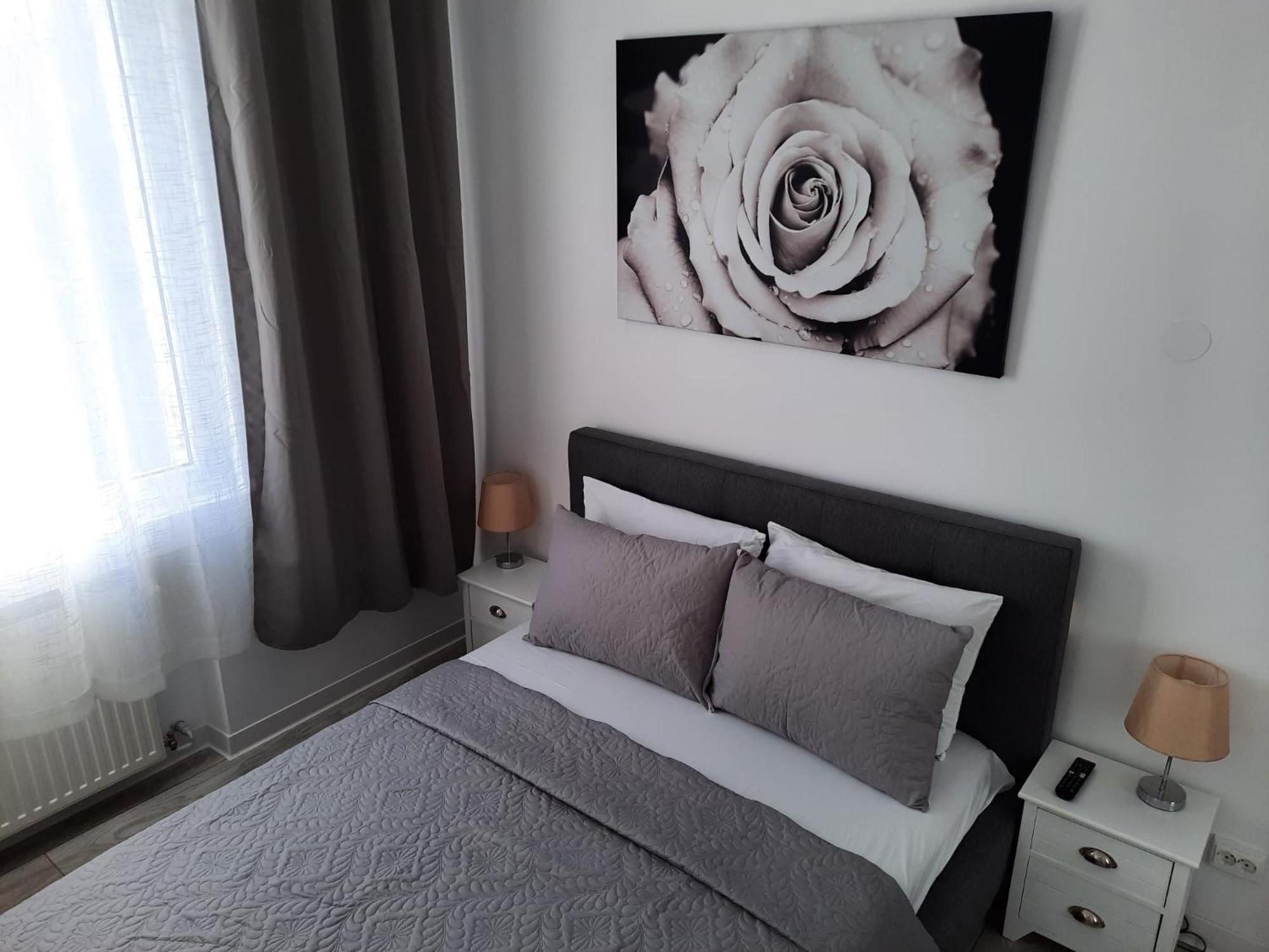 Two-Bedroom Apartment - Photo 20