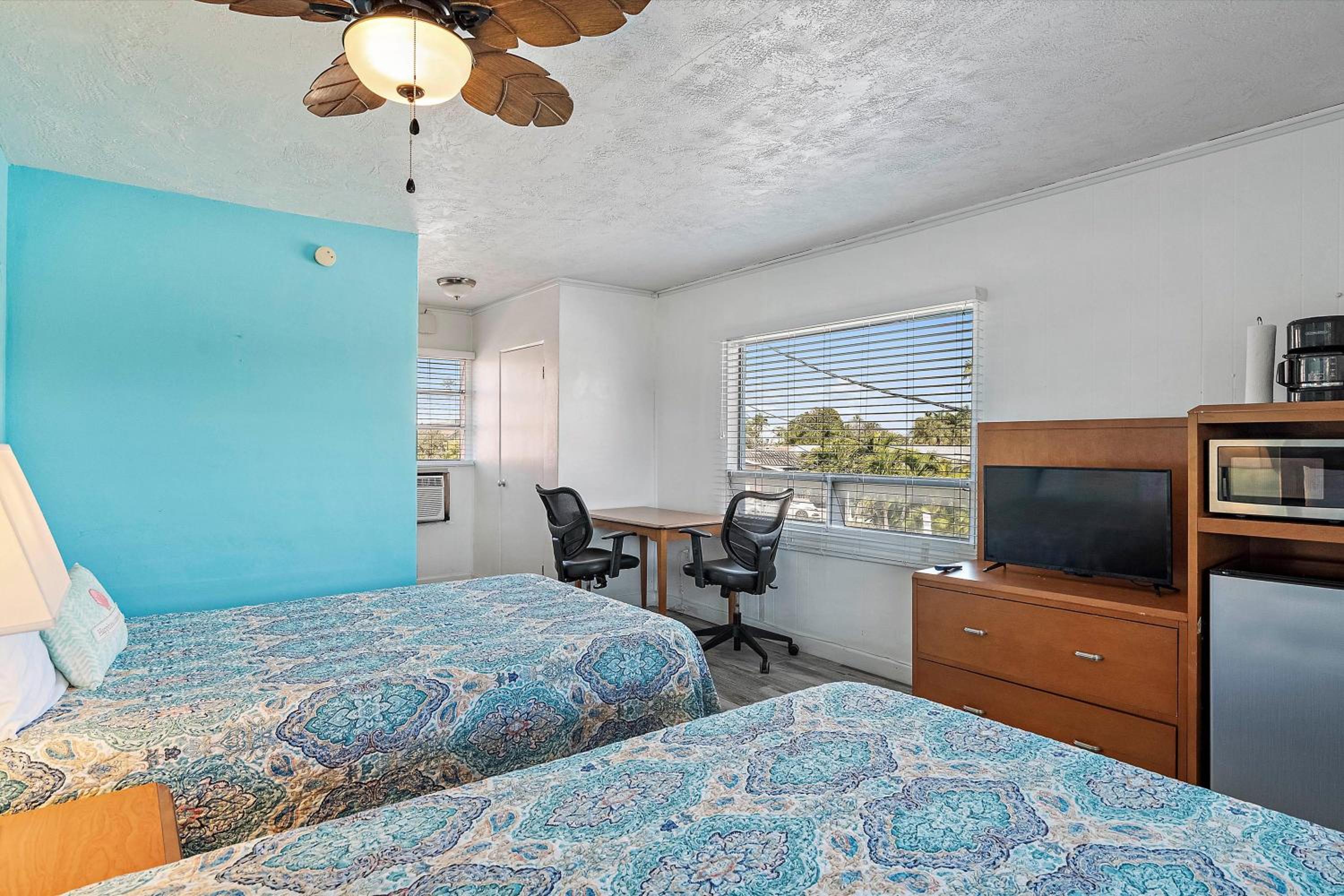 Standard Room with Two Double Beds