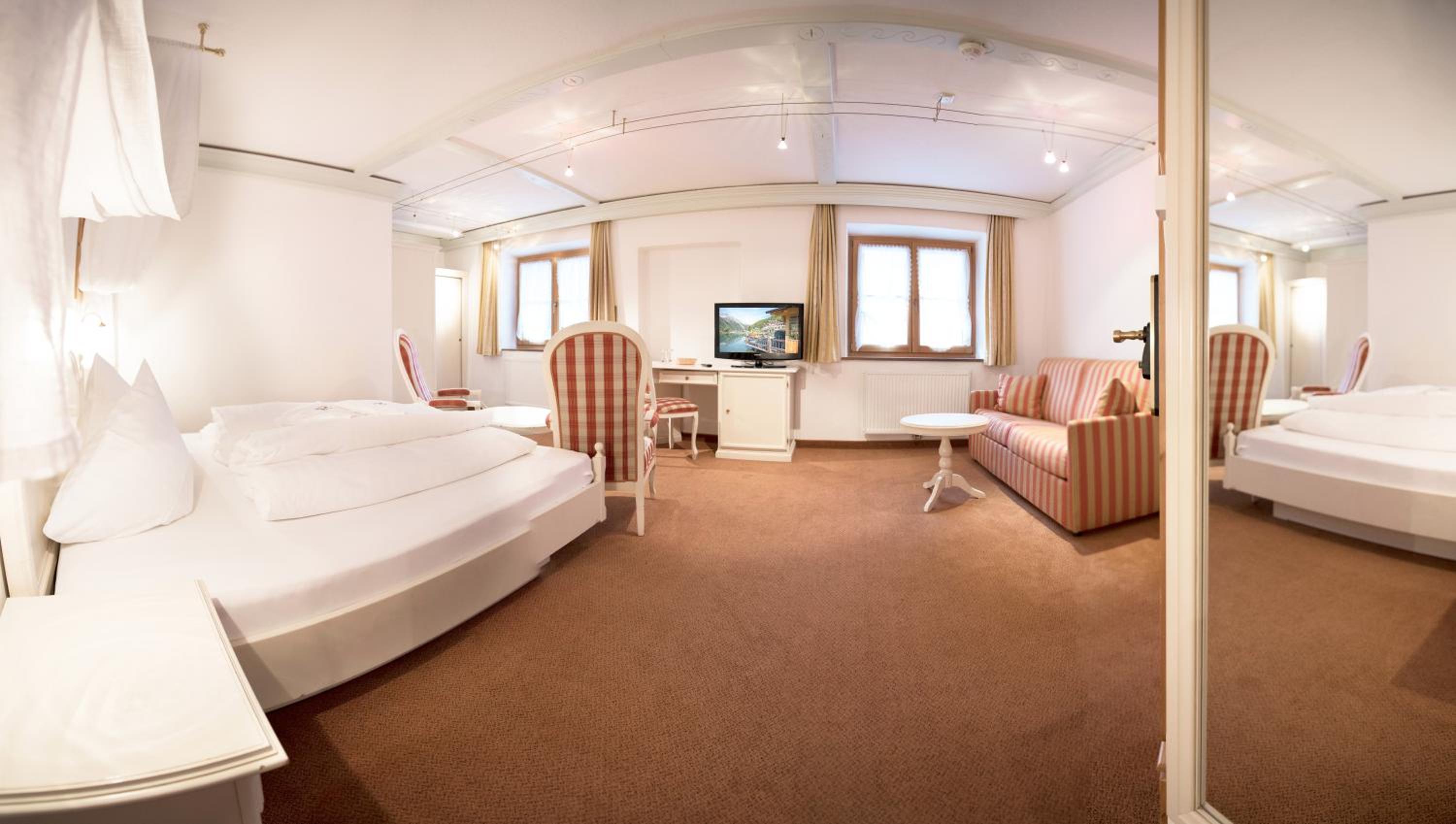 Double Room - Photo 2