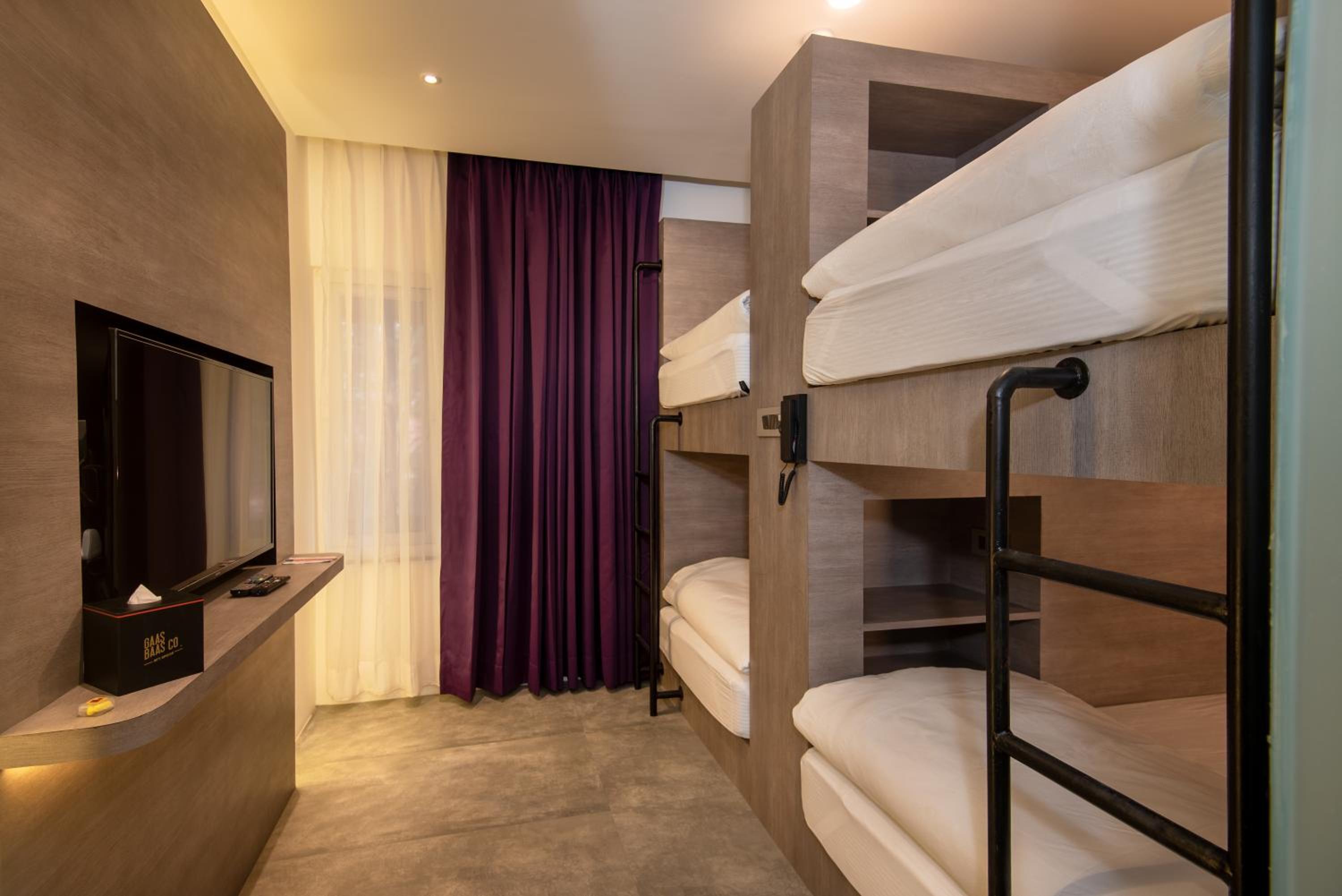 Deluxe Quadruple Room photo 3