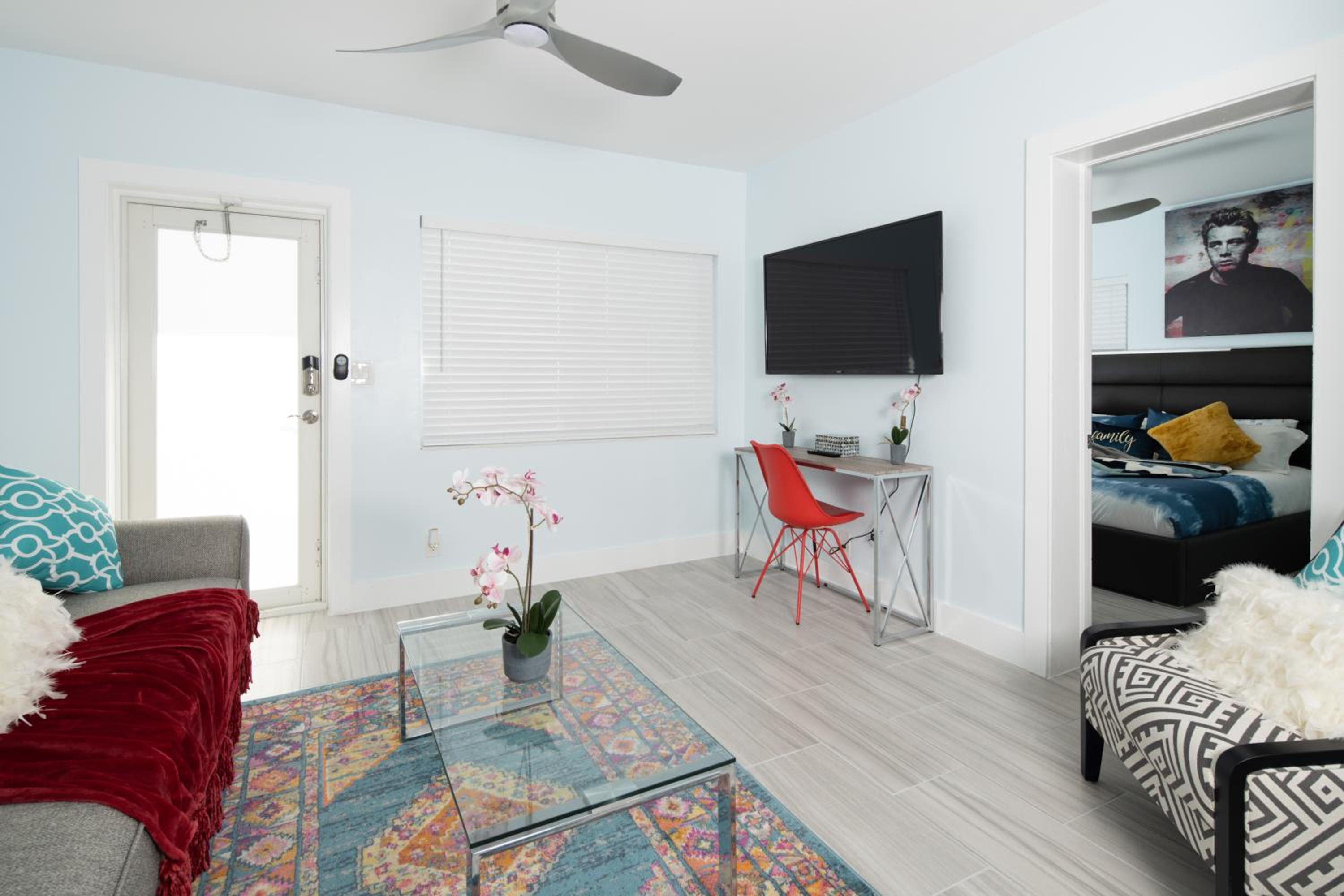 Deluxe King Suite