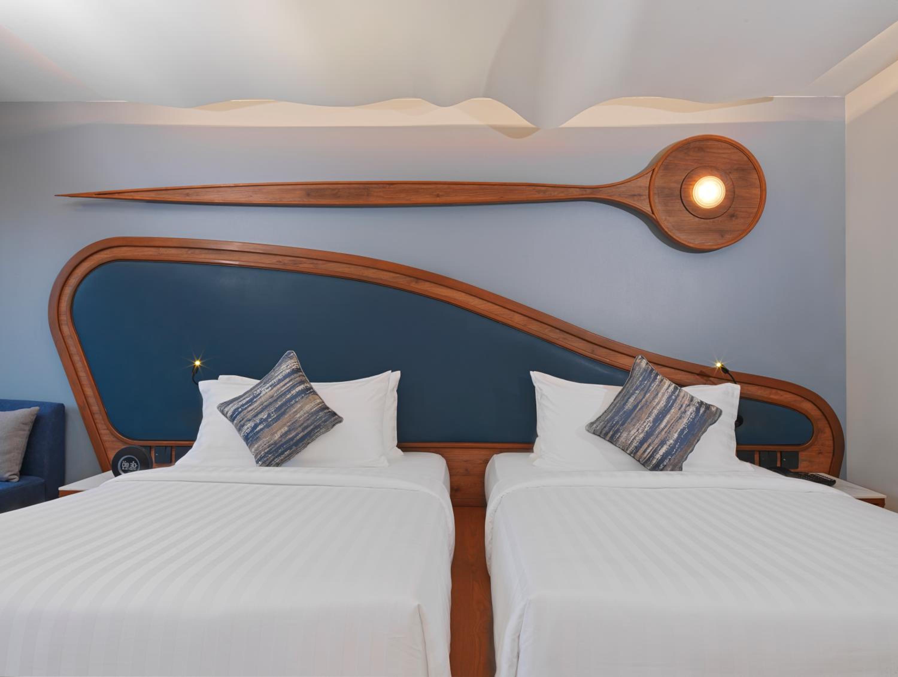 Deluxe Twin Room - Photo 1