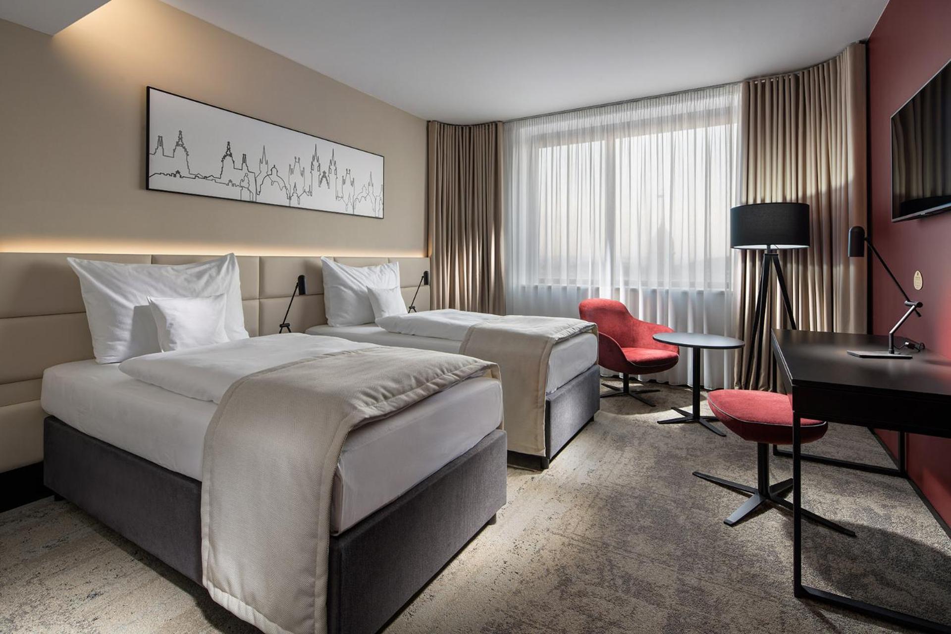 Standard Double or Twin Room - Photo 7