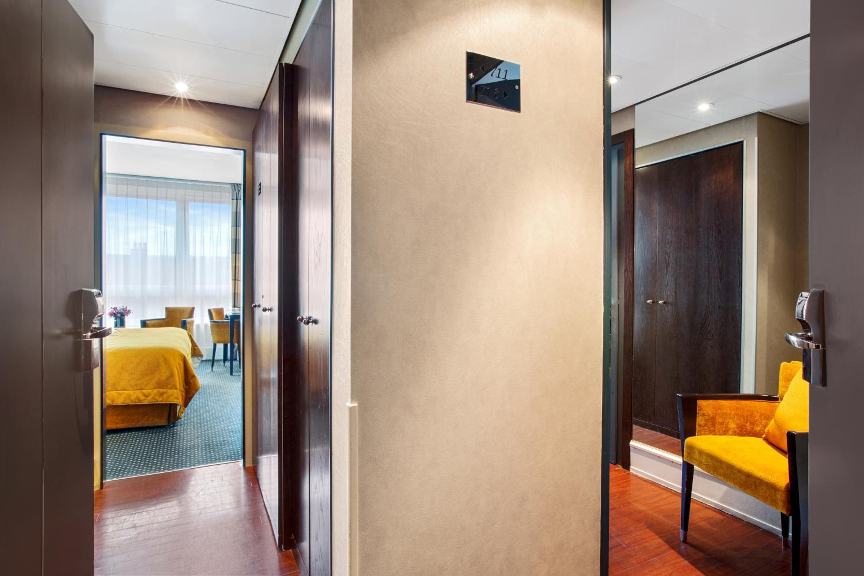 Family Connecting Room