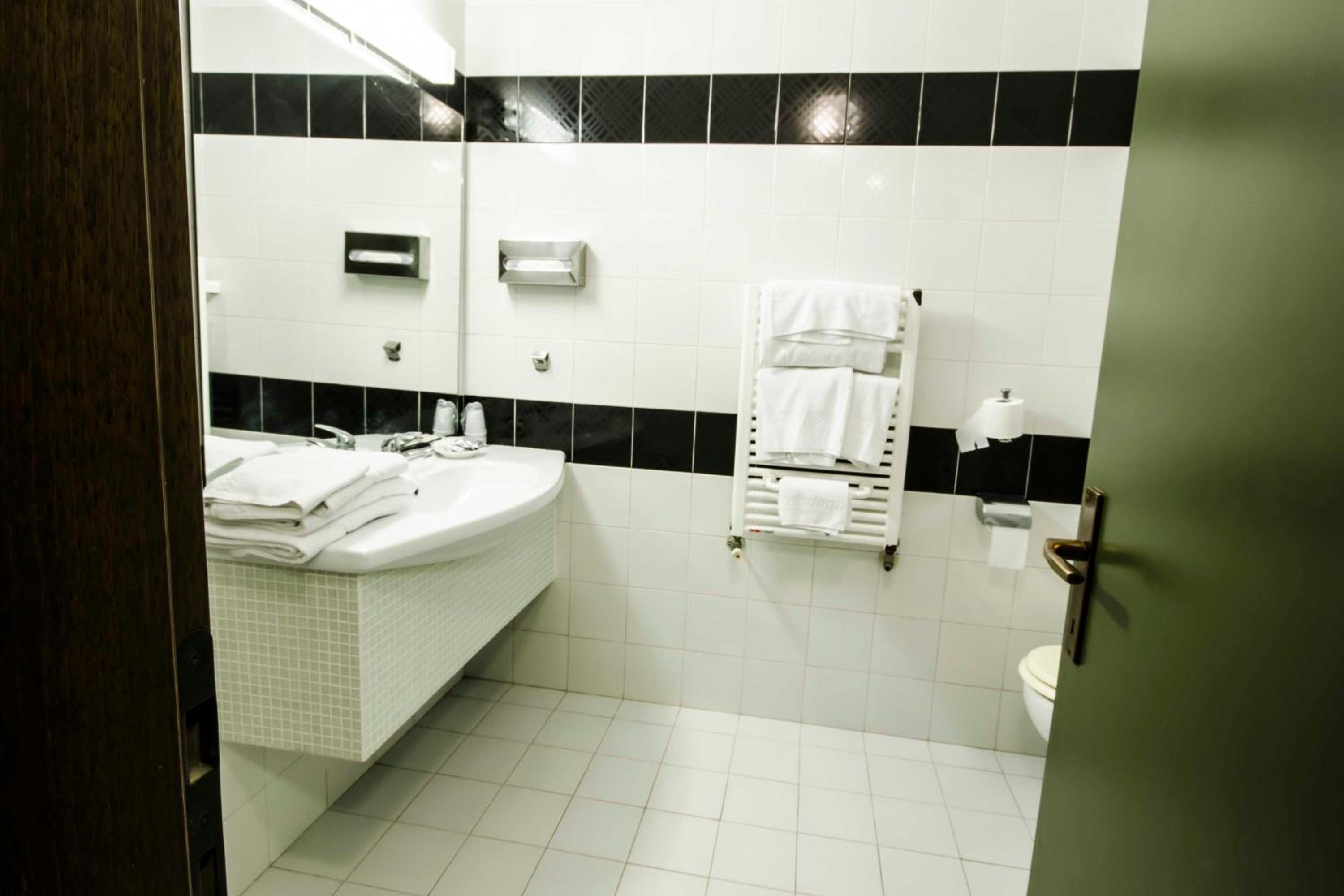 Superior Triple Room - Photo 3