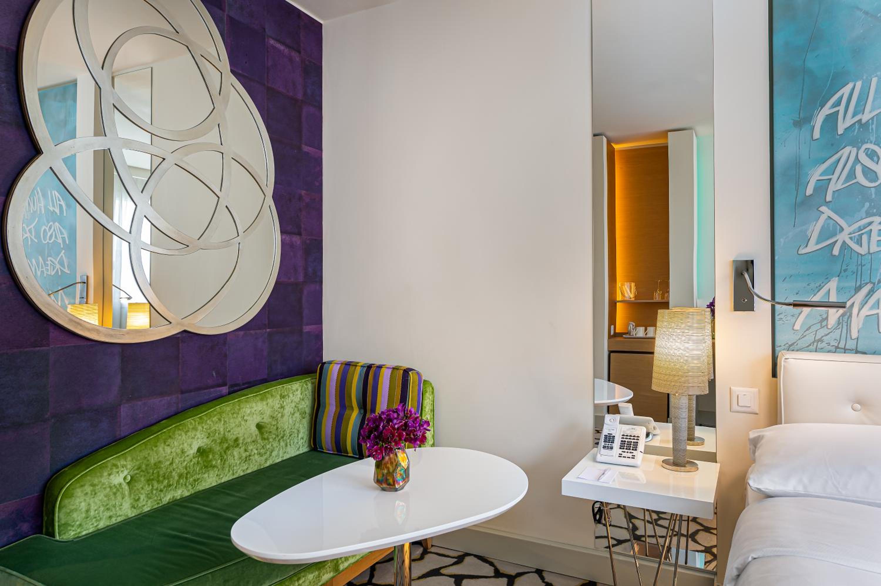 Family Room (2 Adults + 2 Children)