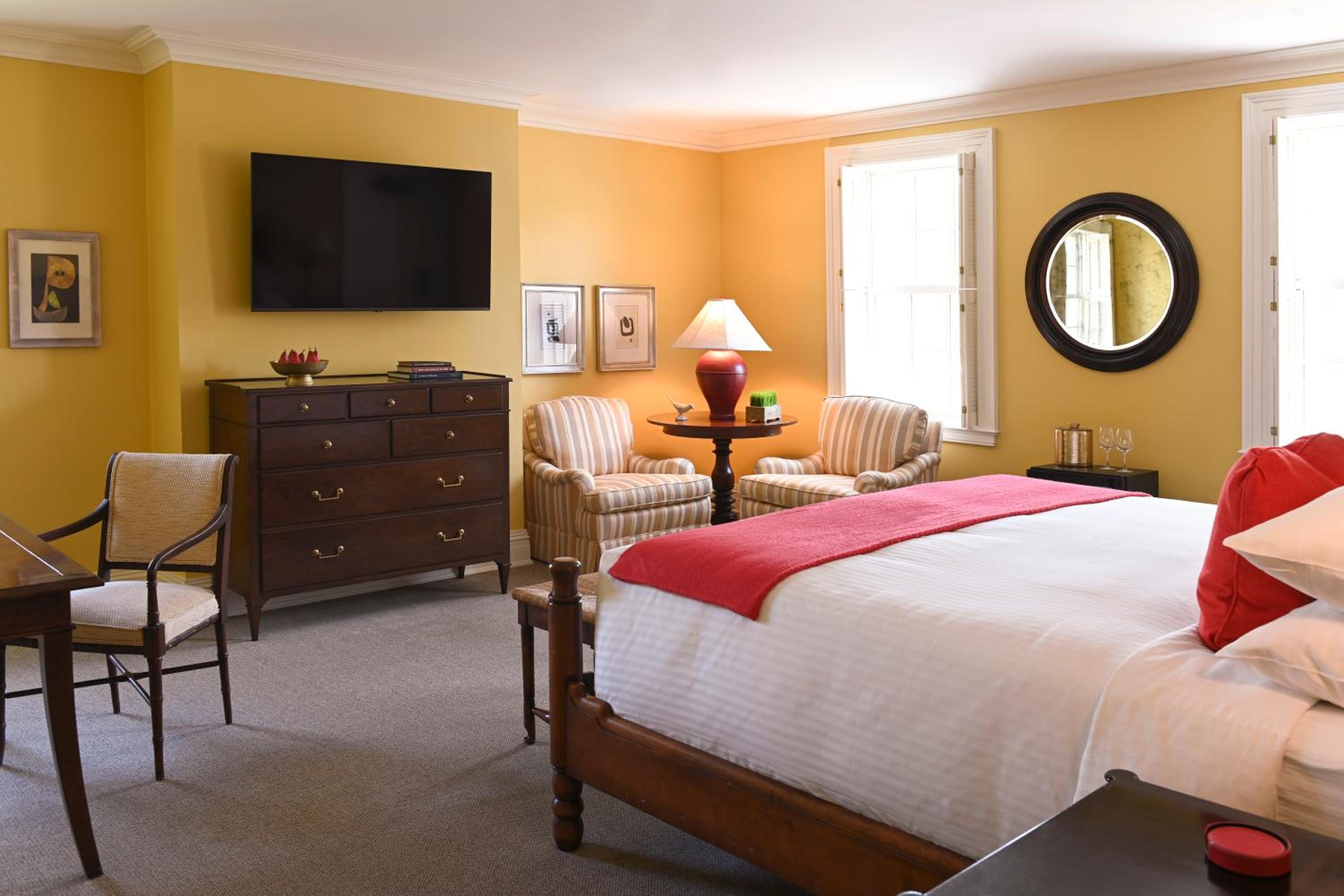 King Room - Aurora Inn