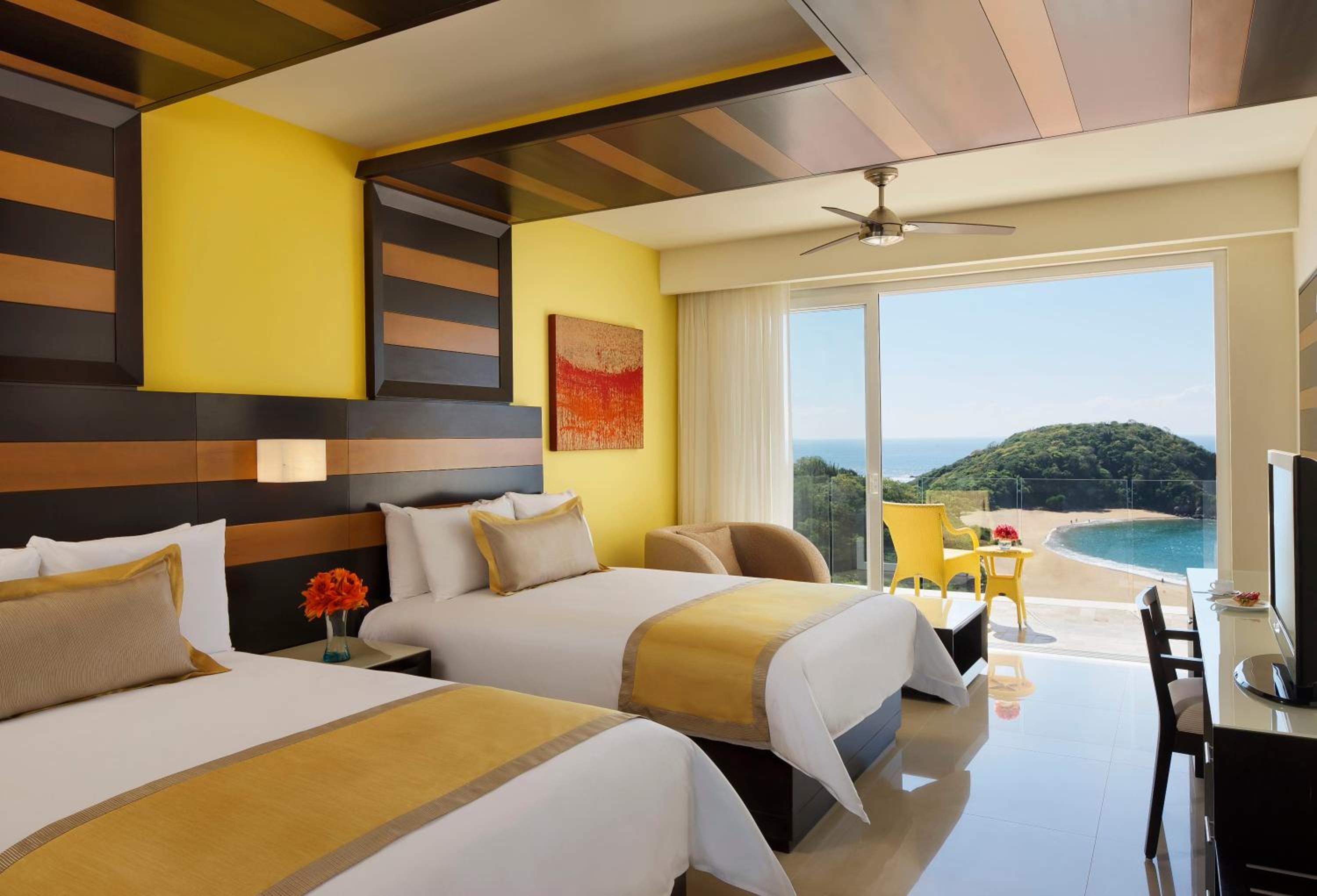 Preferred Club Junior Suite with Two Double Beds Ocean Front  - Photo 1