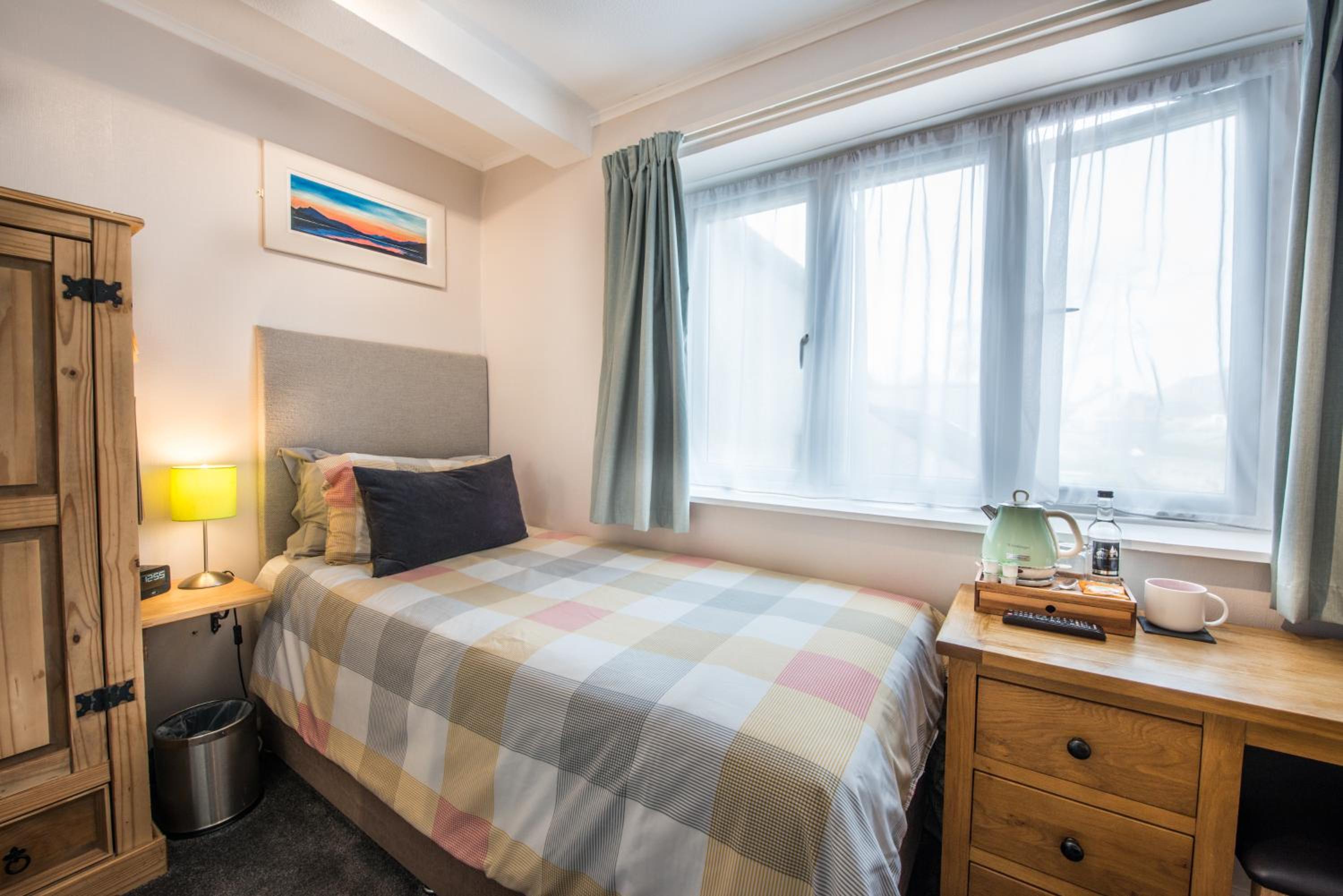 Single Room photo 2