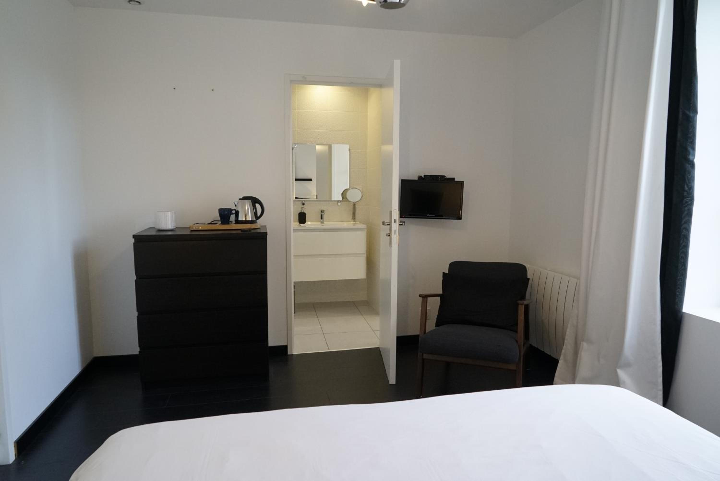 Two-Bedroom Suite - Photo 1