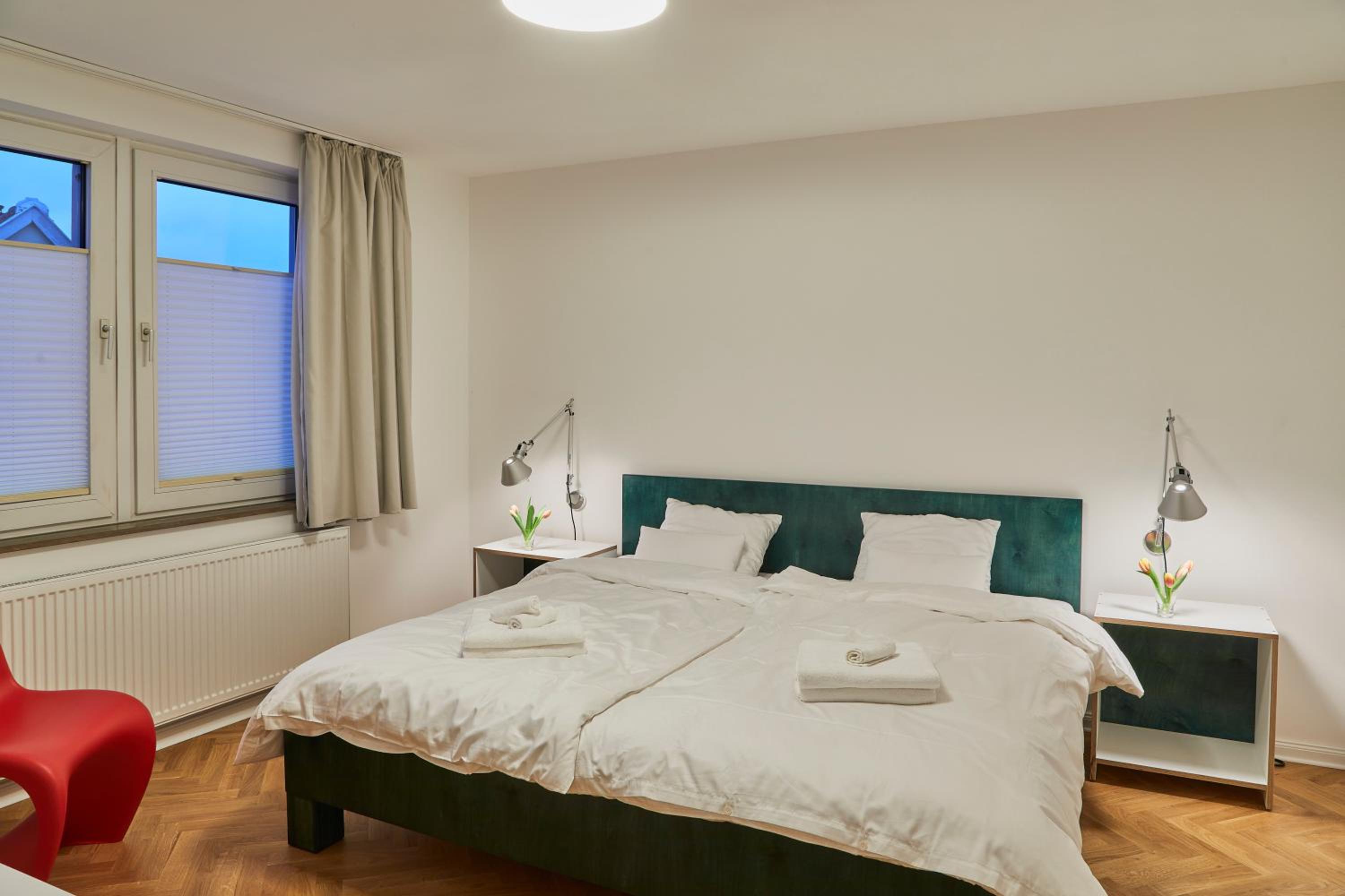 One-Bedroom Apartment - Photo 9