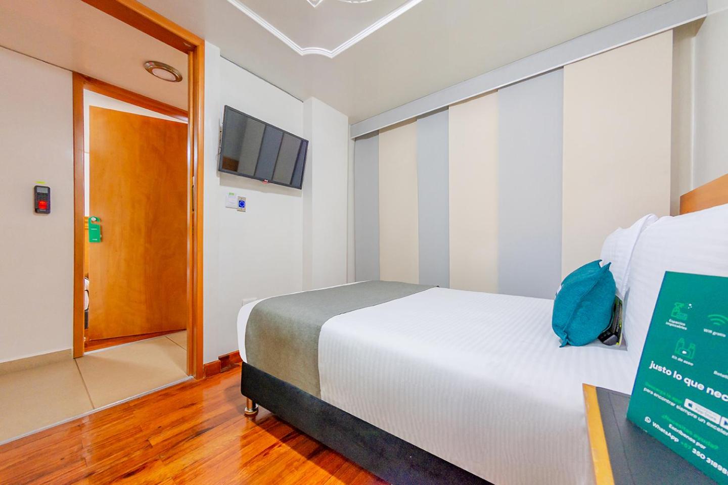 Single Room photo 2