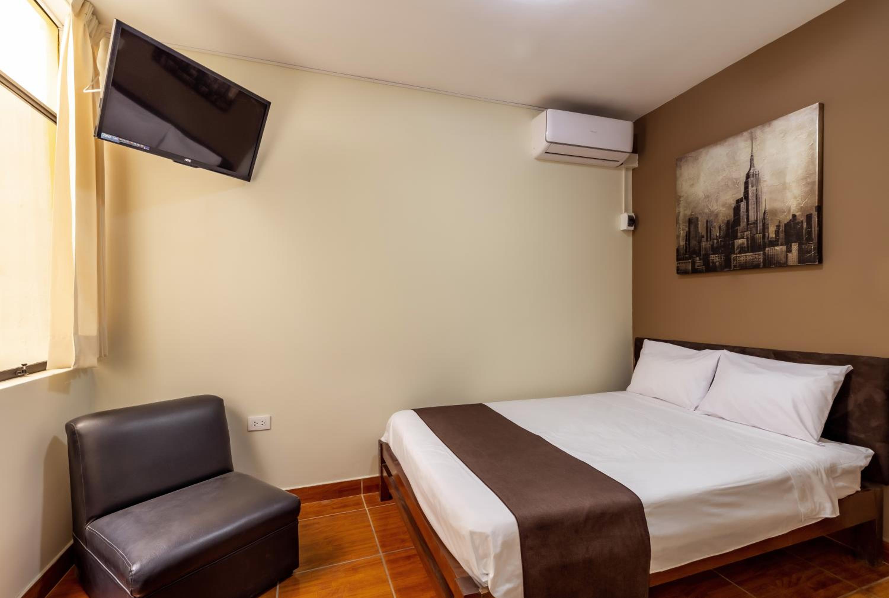 Double Room with Fan photo 2