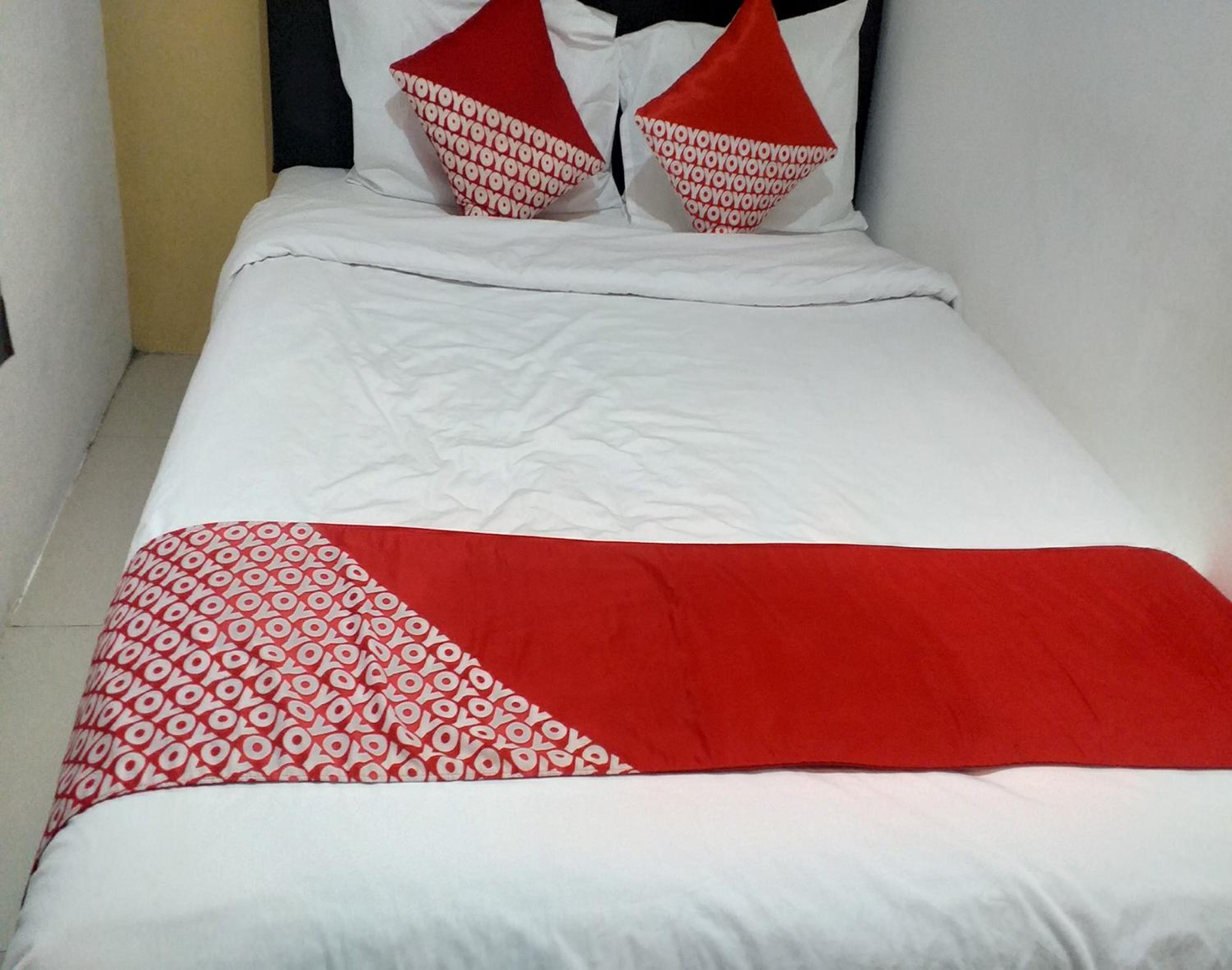 Economy Double Room - Photo 7