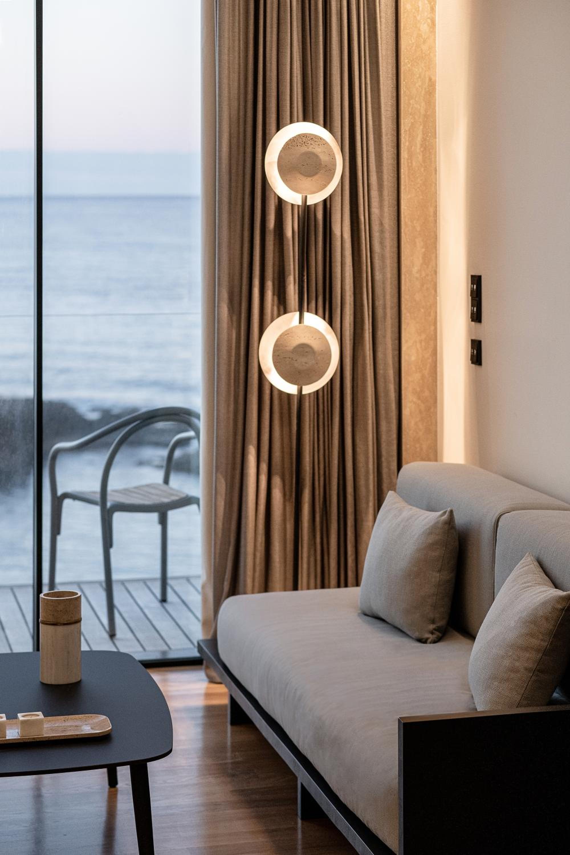 Presidential Suite Sea Front with balcony and Jacuzzi thumbnail 6