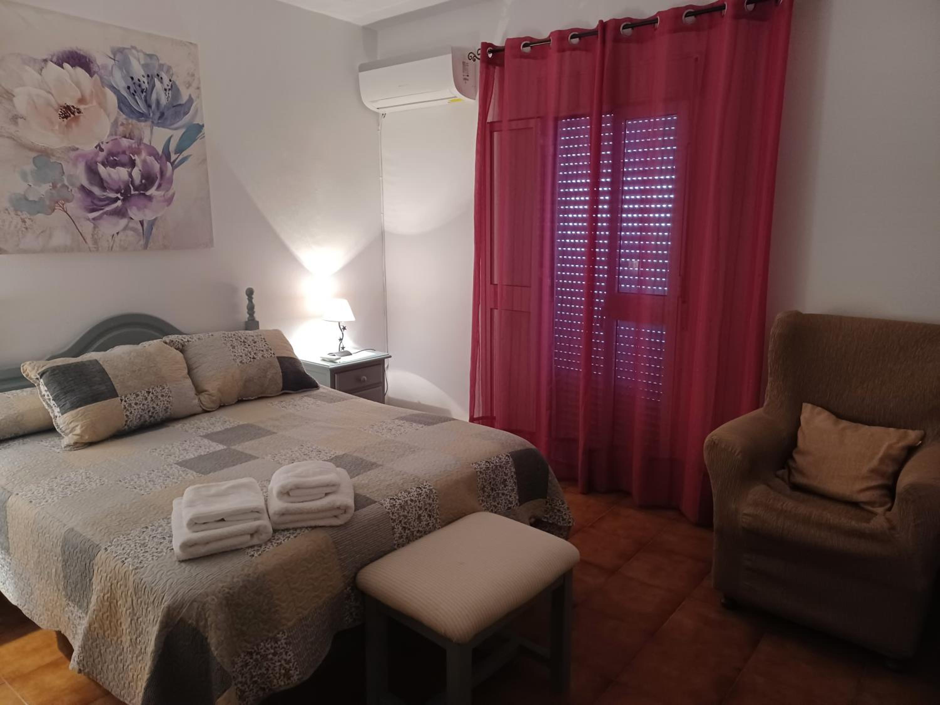 Four-Bedroom House - Photo 8