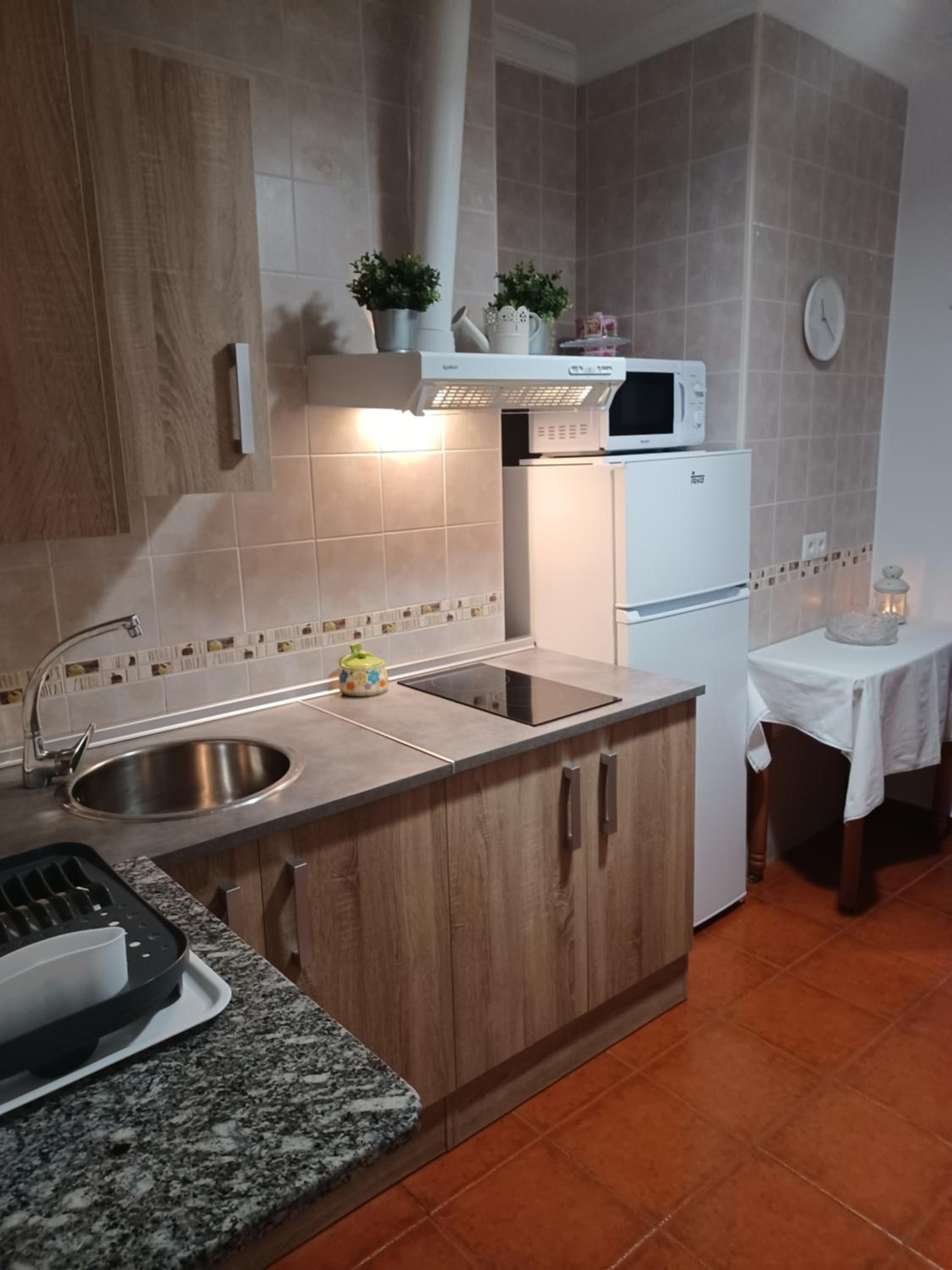 Four-Bedroom House - Photo 10