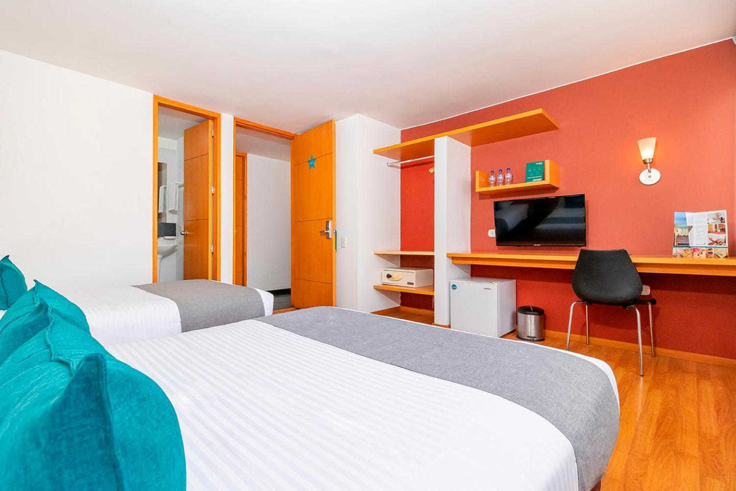 Superior Triple Room photo 2