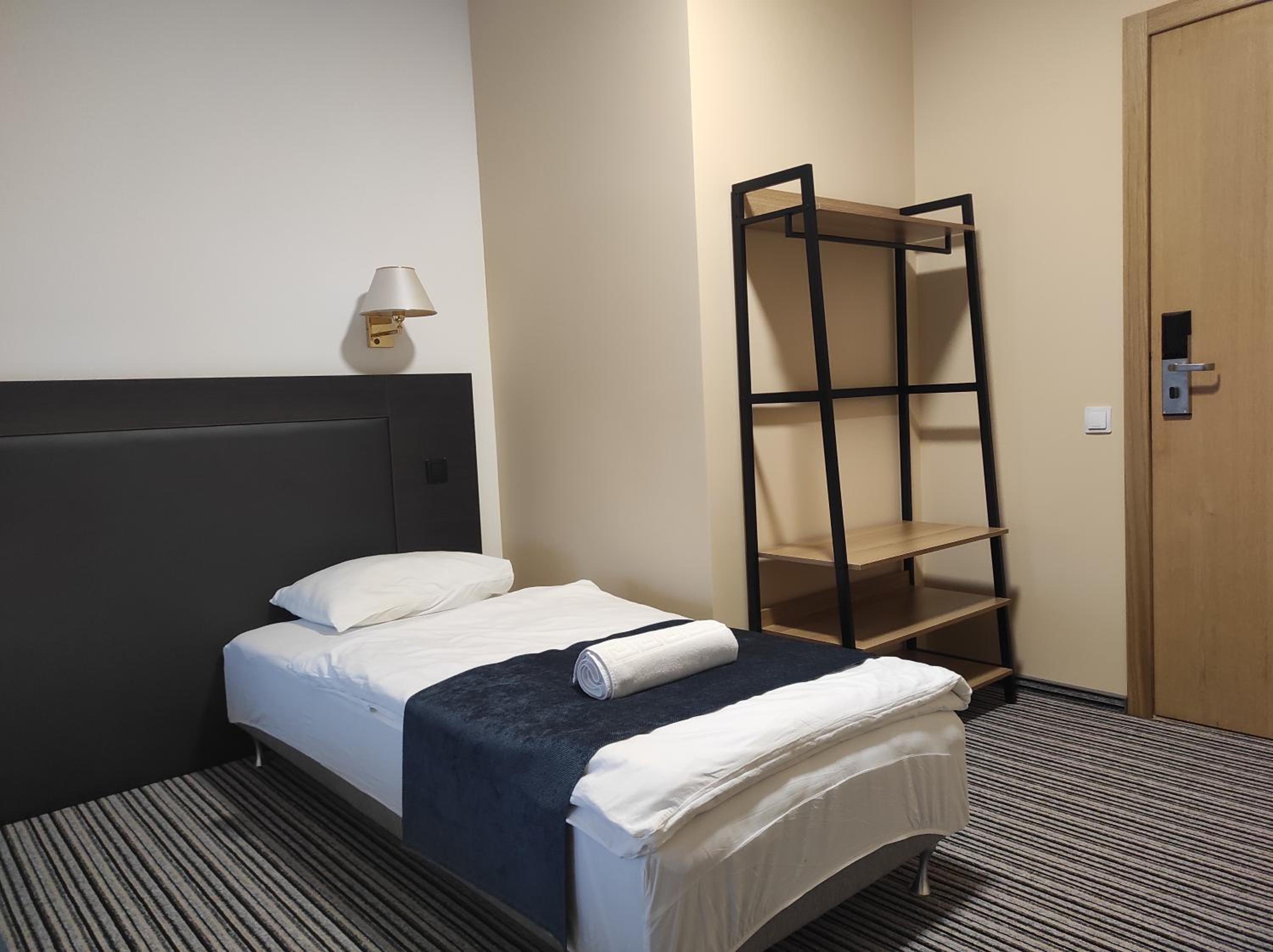 Single Room with Shared Bathroom photo 1