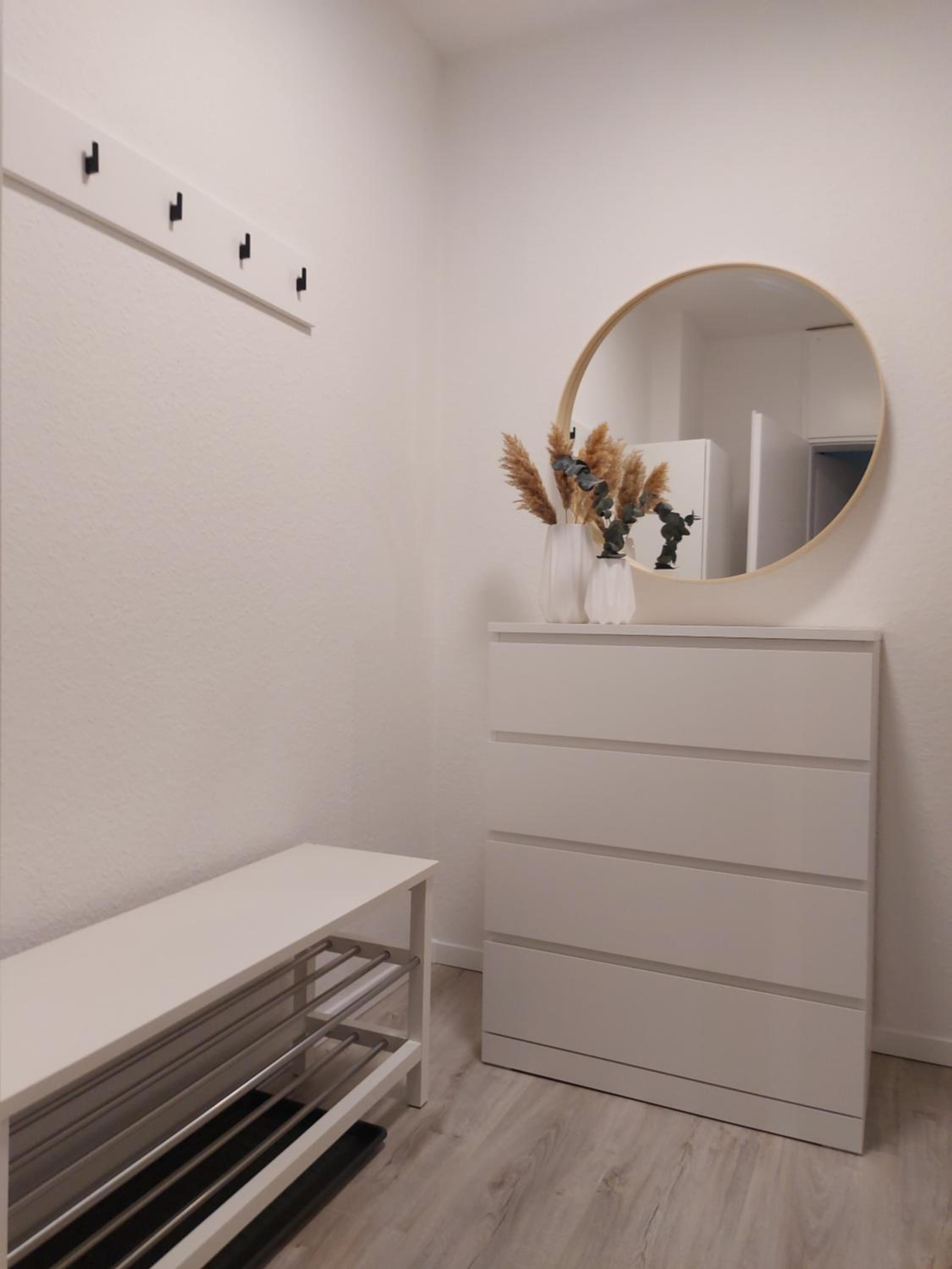 One-Bedroom Apartment photo 3