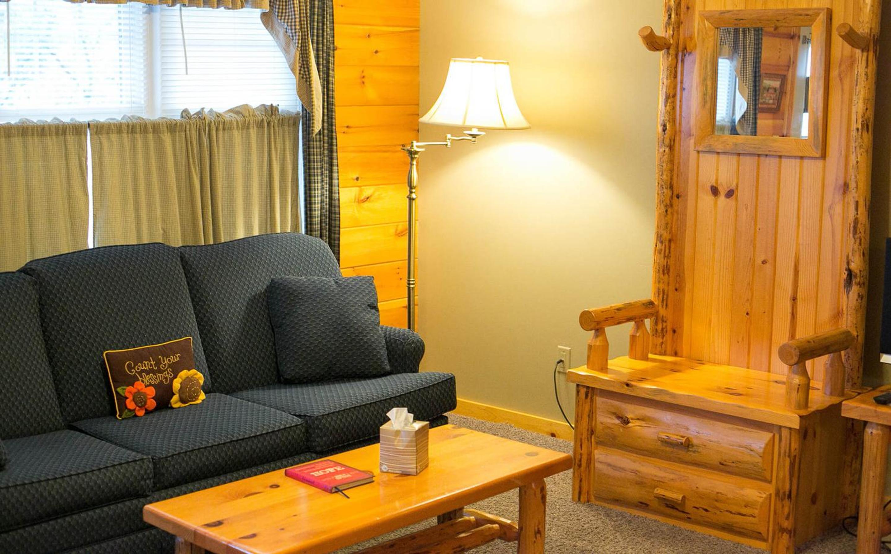Deluxe Queen Suite photo 1