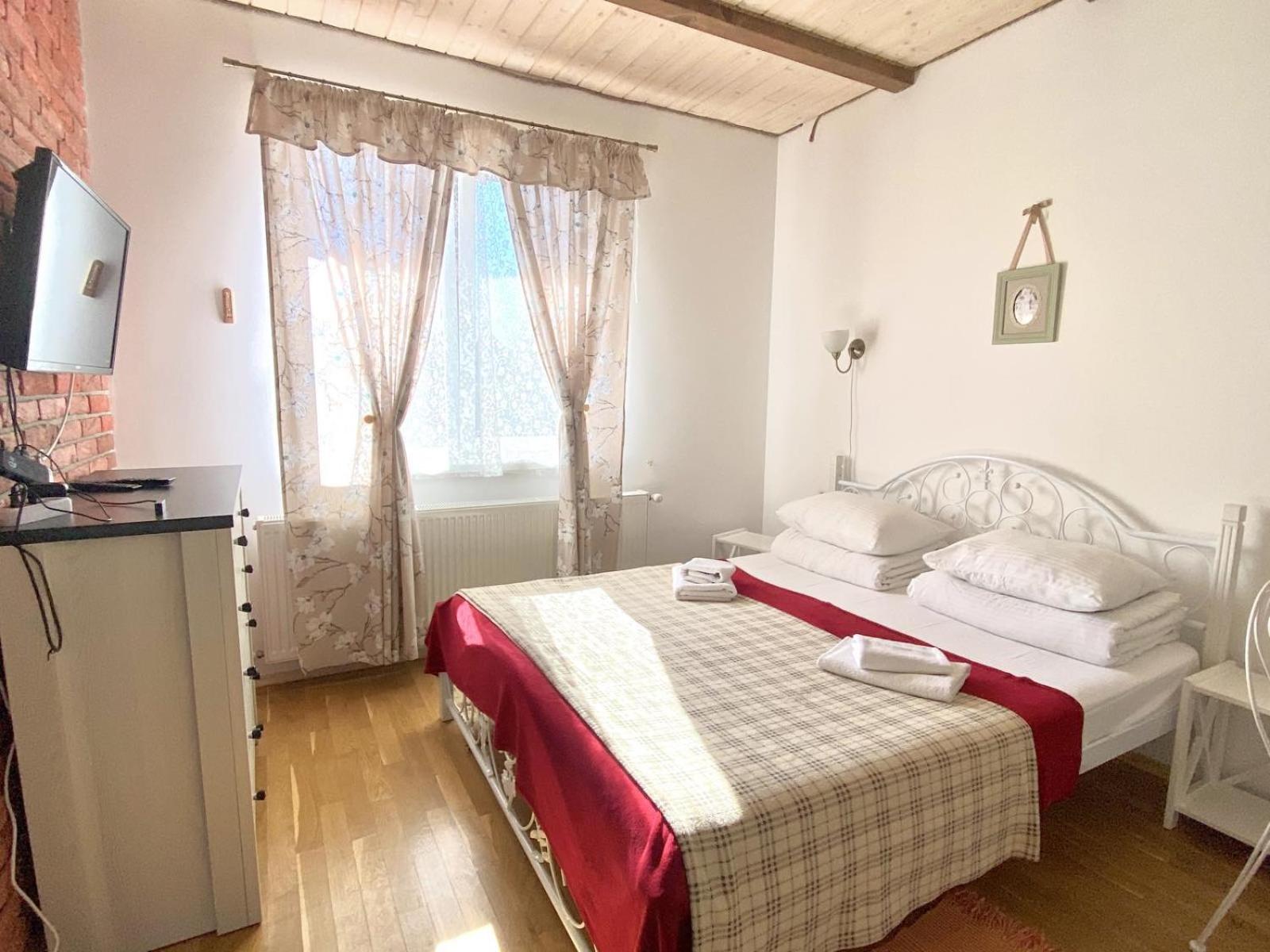 Apartment - Ground Floor photo 2